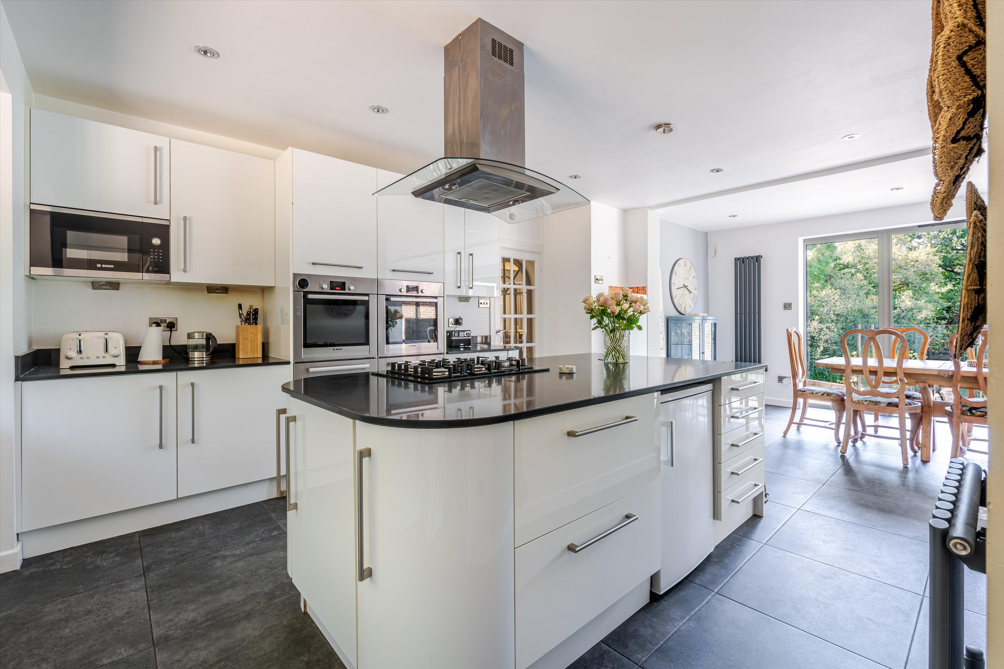 Bracken Close, Wonersh, Guildford, Surrey GU5.