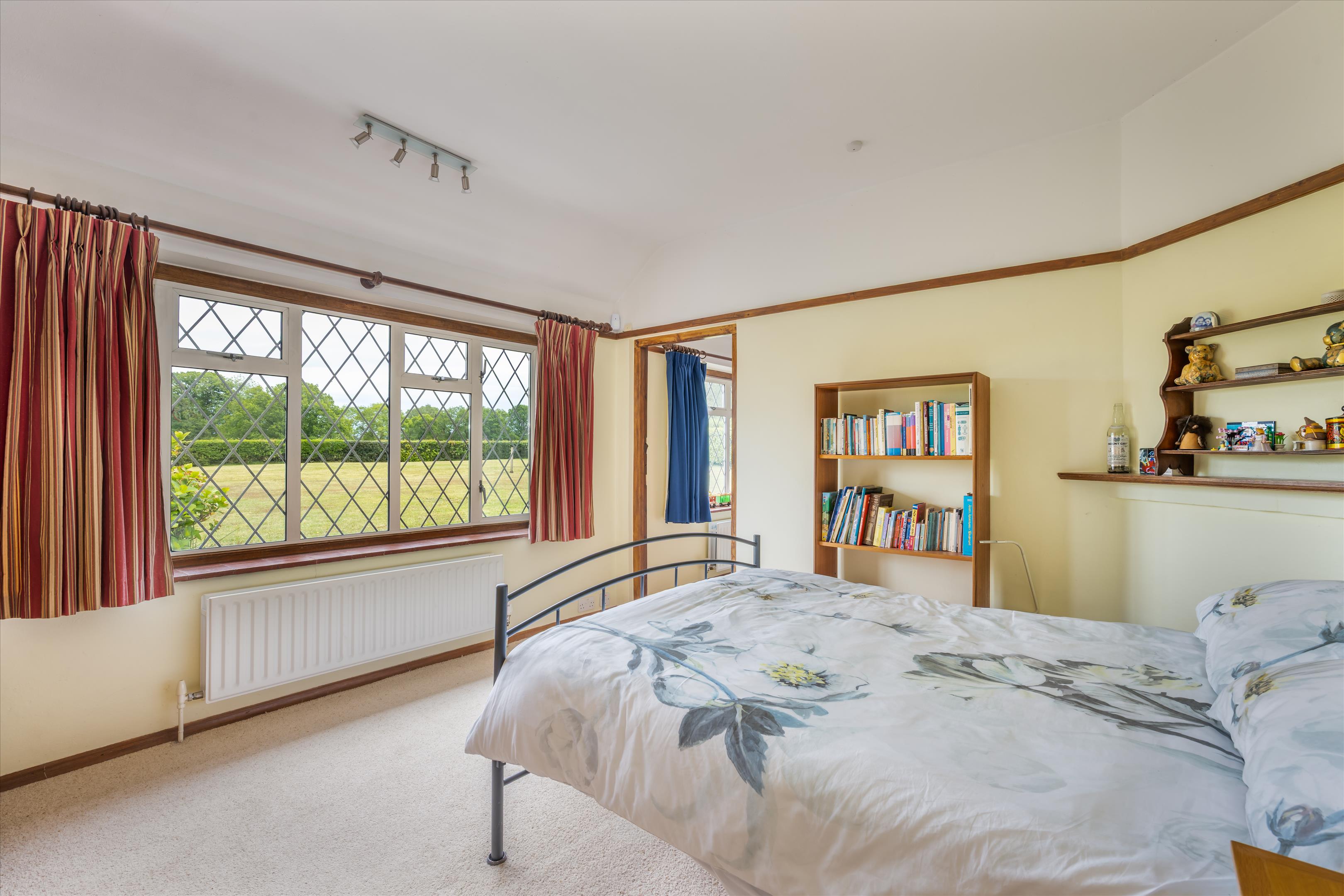 Burrows Lane, Gomshall, Guildford, Surrey GU5