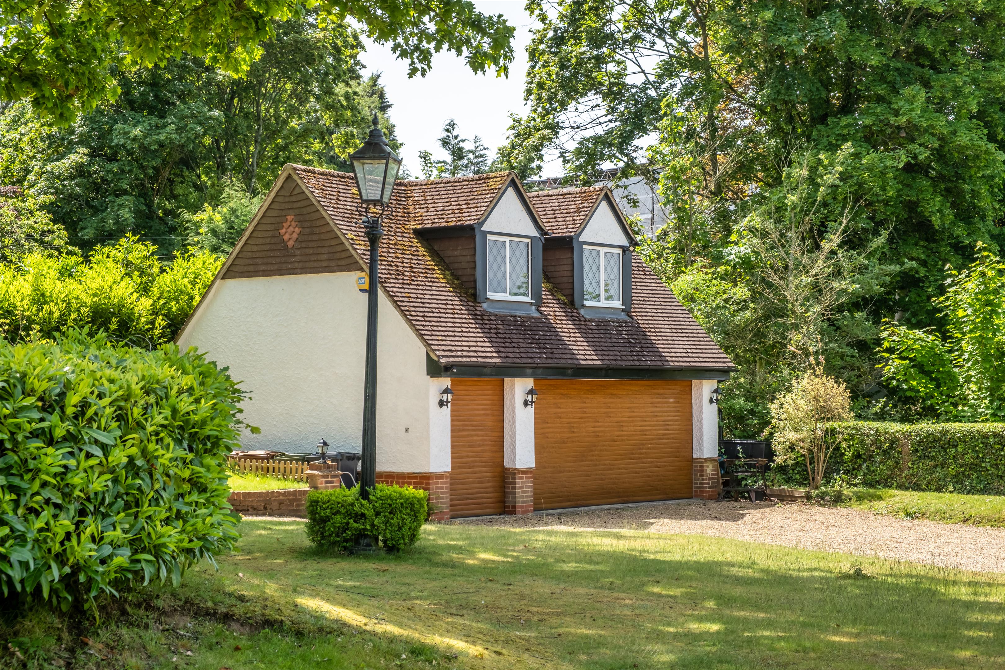 Burrows Lane, Gomshall, Guildford, Surrey GU5