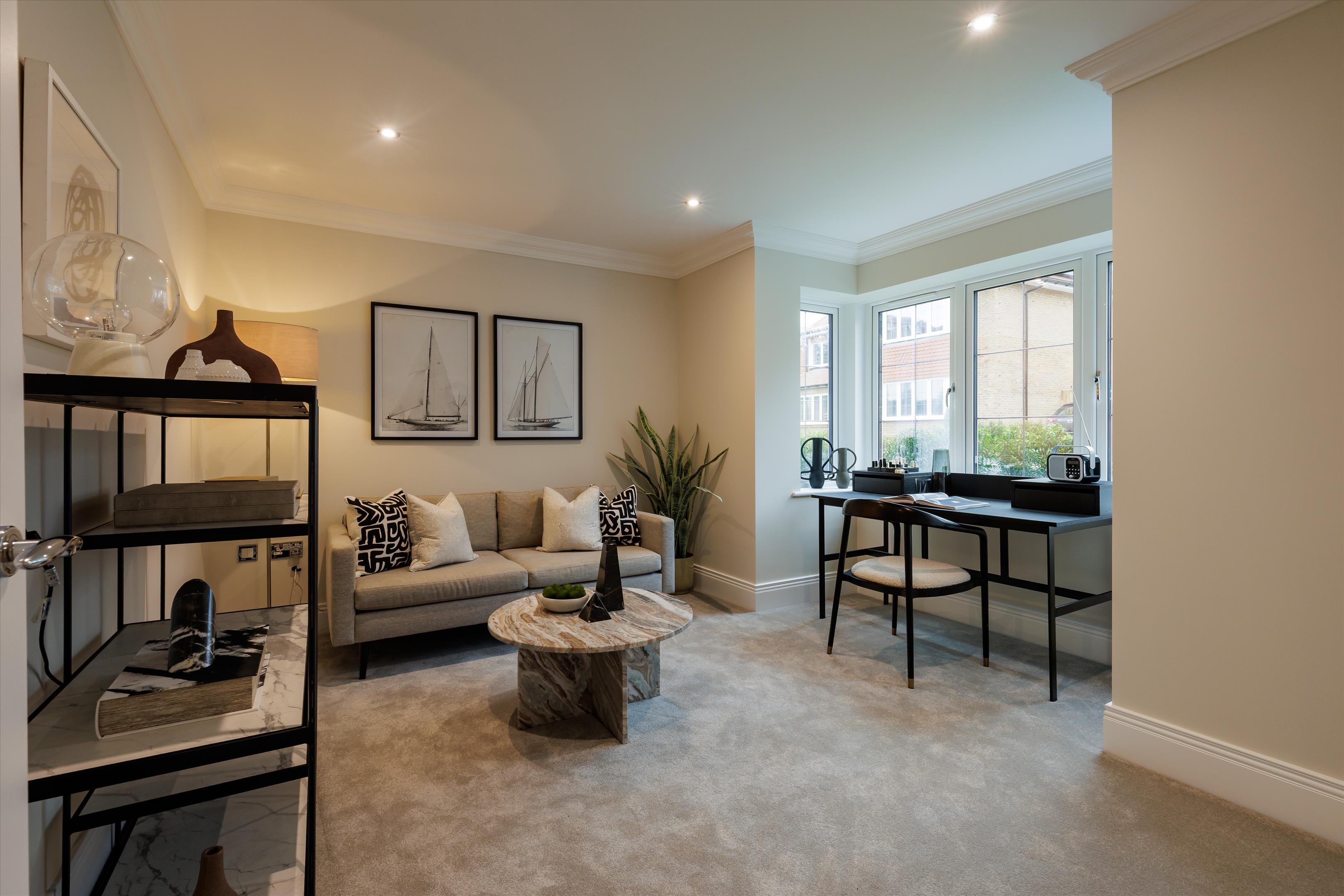 Horseshoe Crescent, Guildford GU1