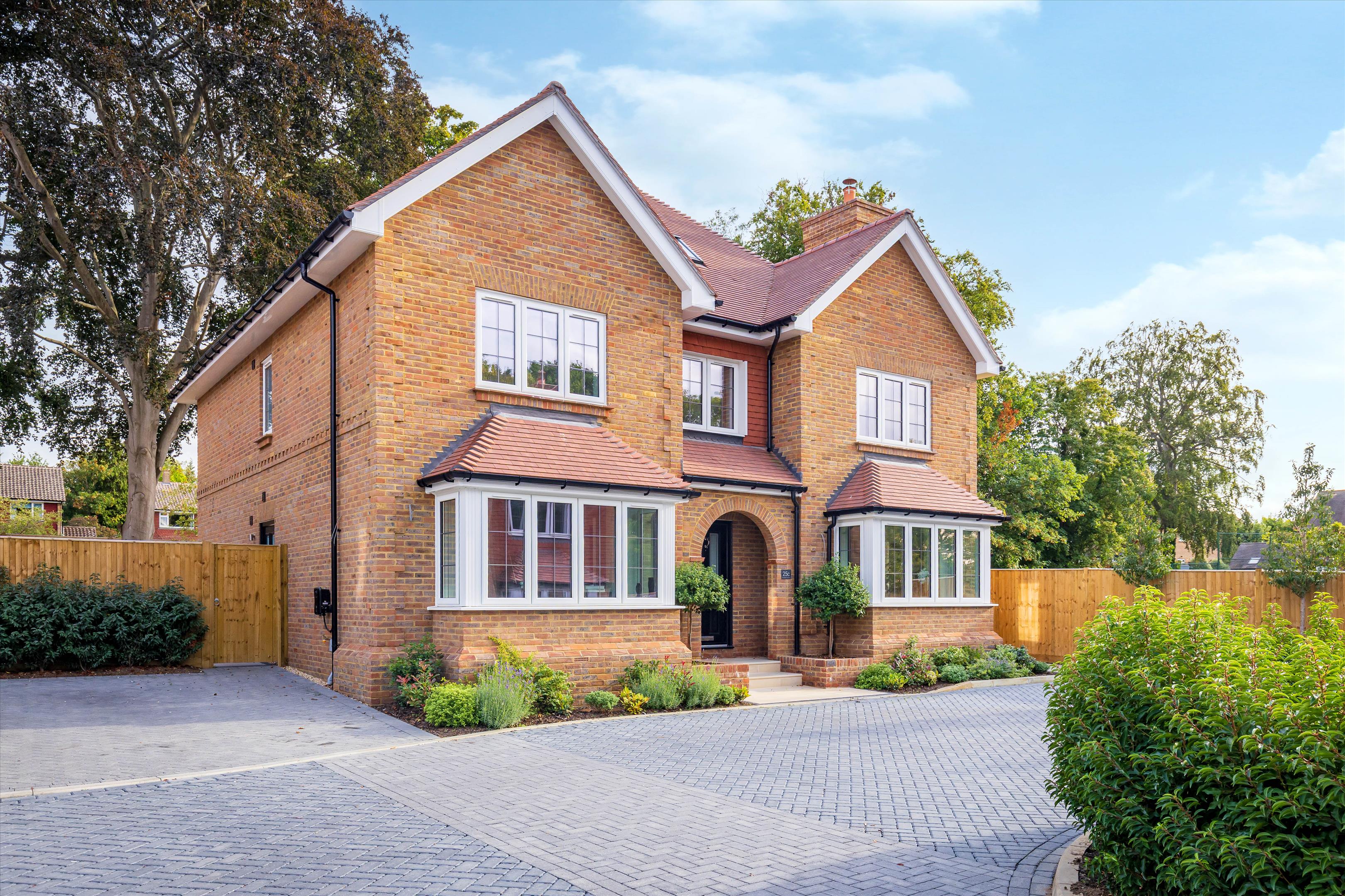 Horseshoe Lane West, Guildford, Surrey GU1