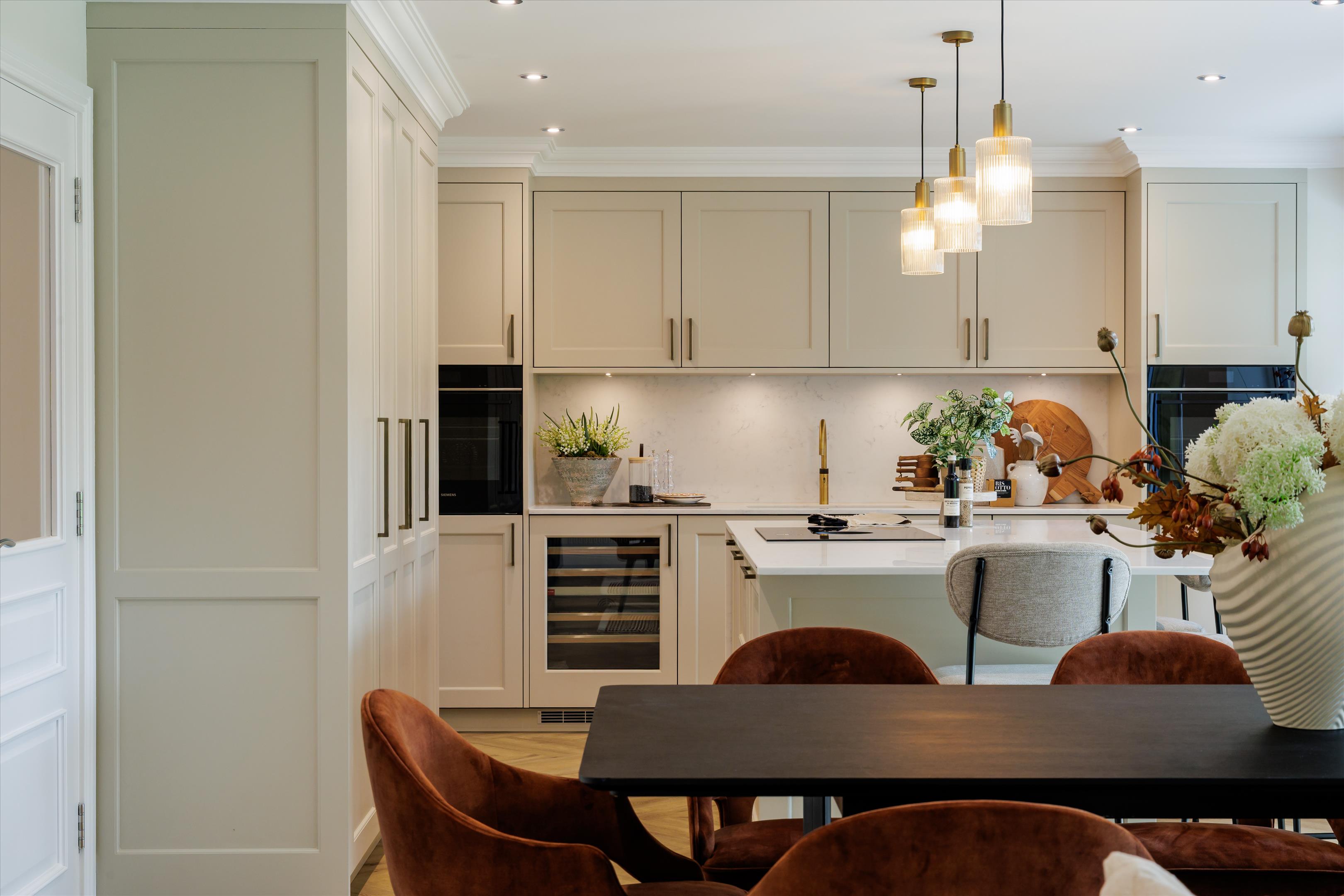 Horseshoe Lane West, Guildford, Surrey GU1