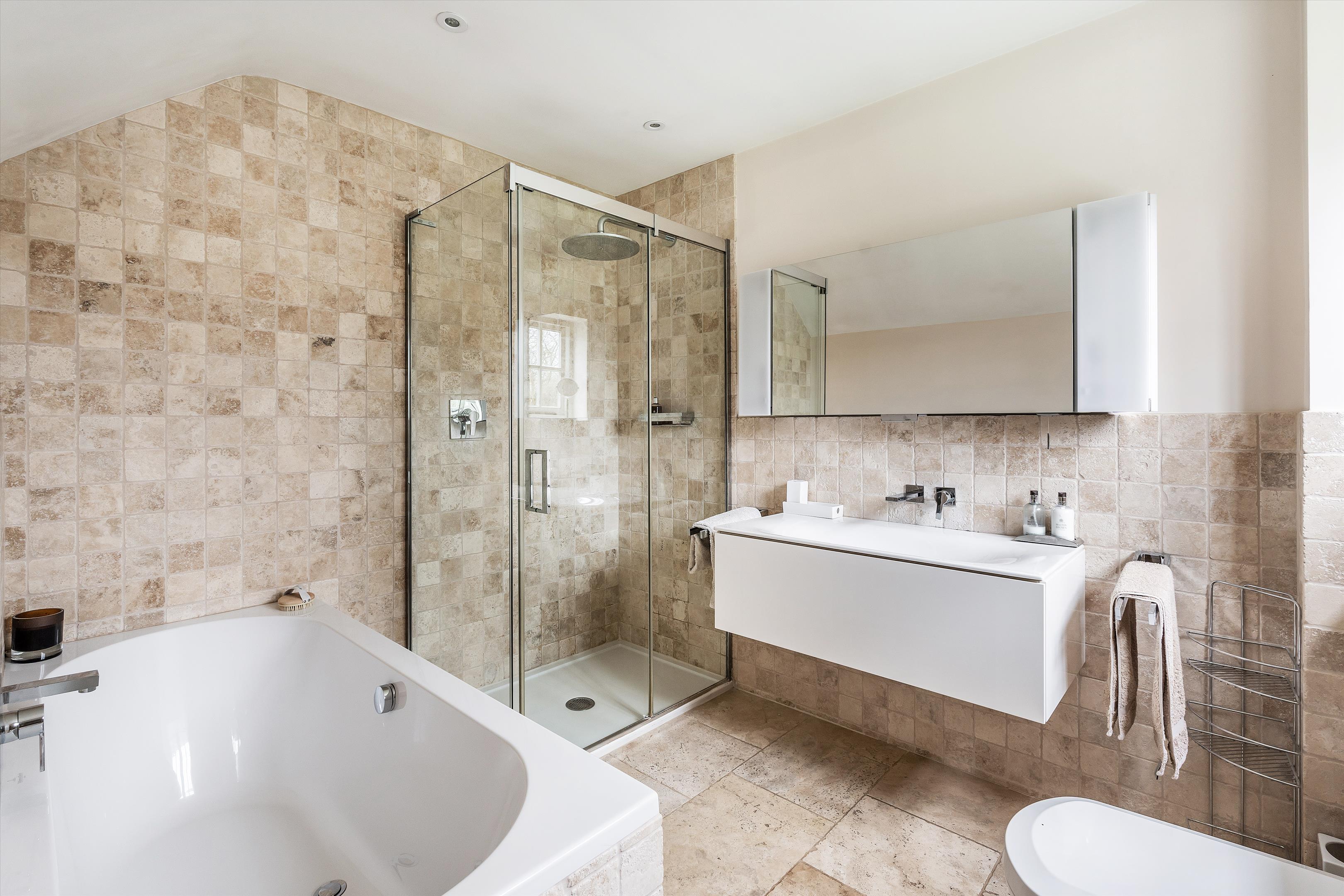 Trunley Heath Road, Bramley, Guildford, Surrey GU5 0BW