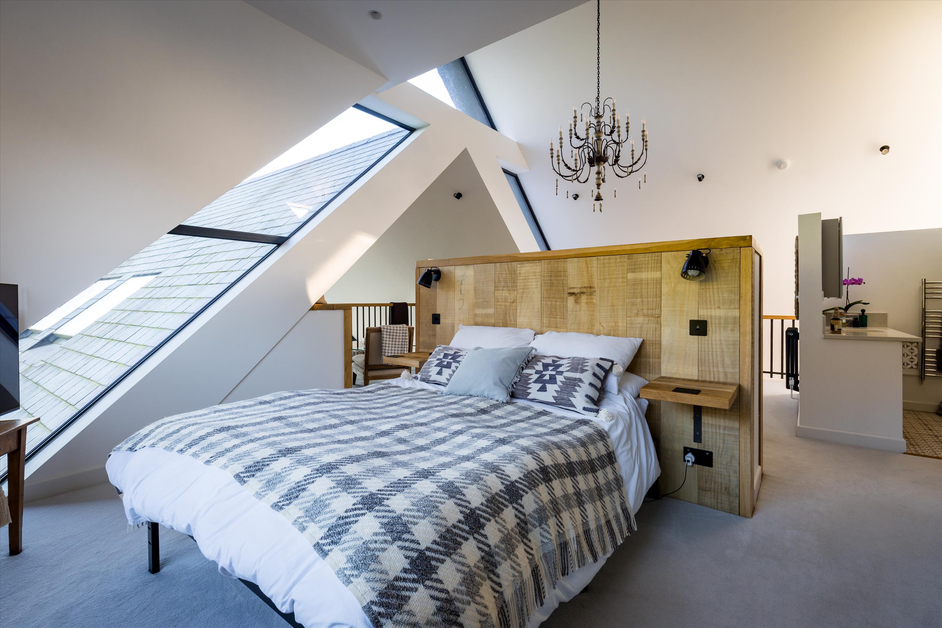 Clifford Manor Road, Guildford, Surrey GU4