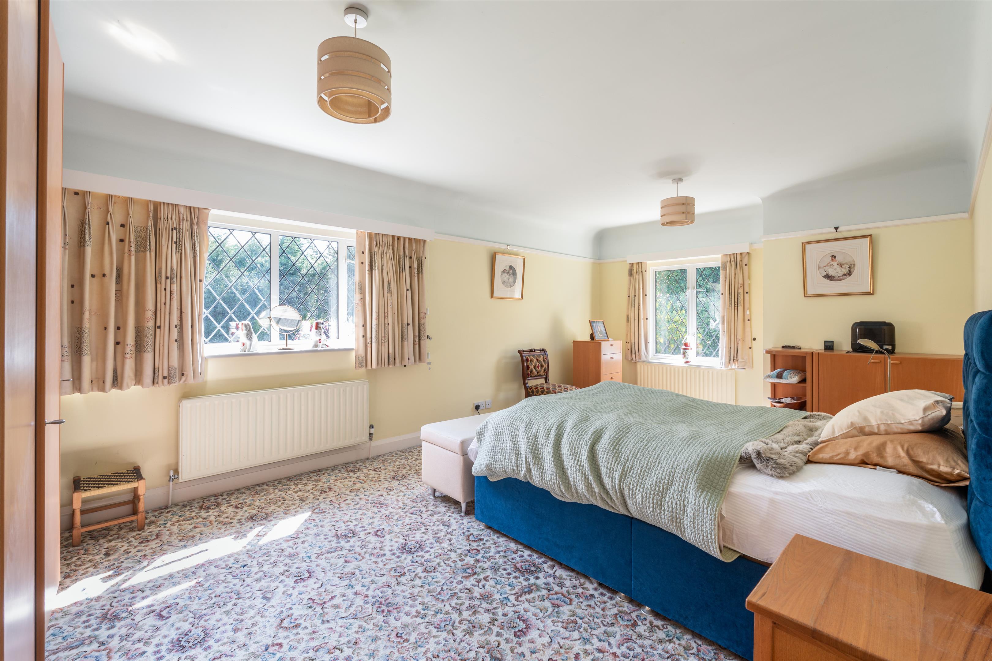 Broadwater Rise, Guildford, Surrey GU1