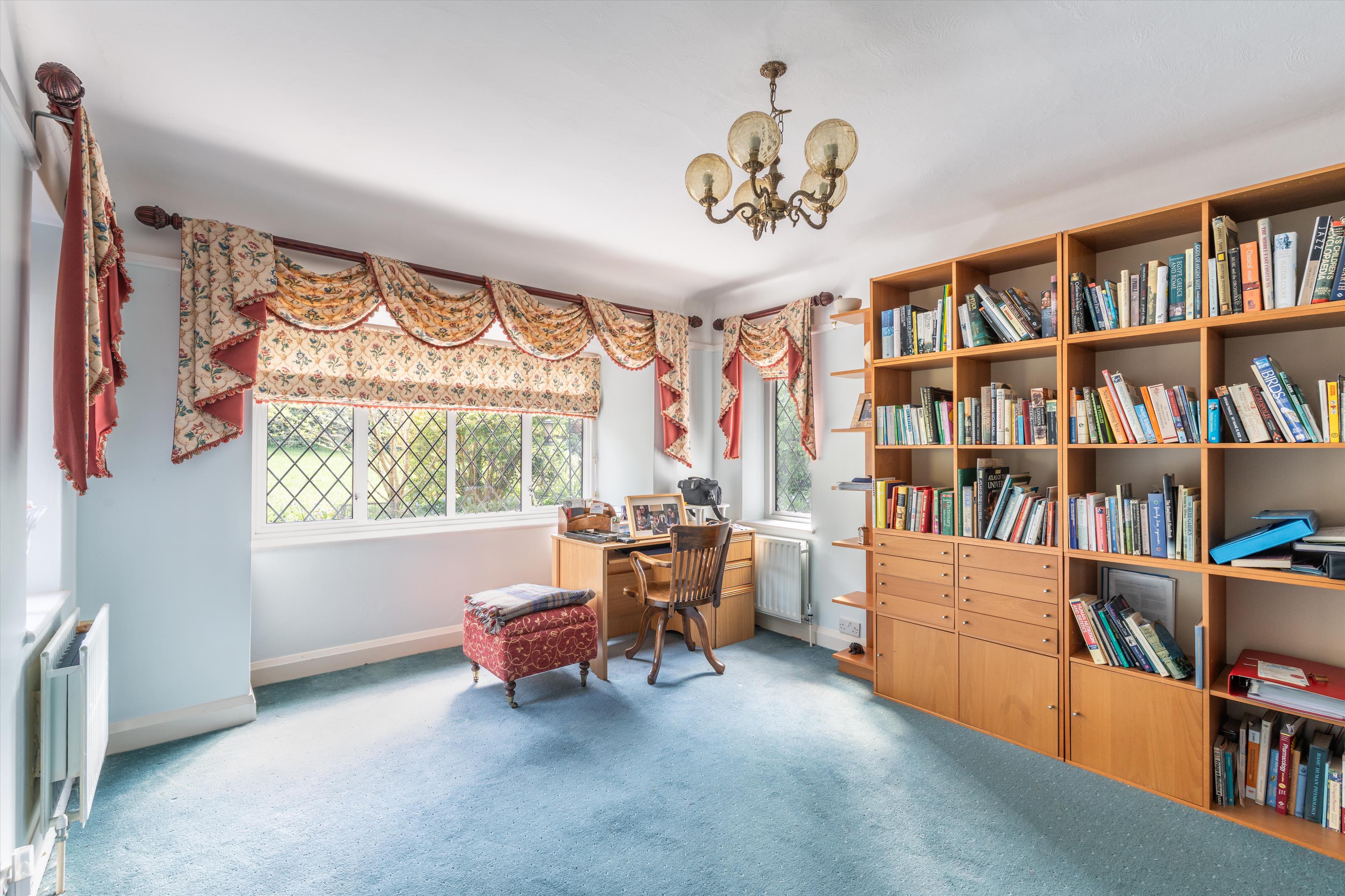 Broadwater Rise, Guildford, Surrey GU1