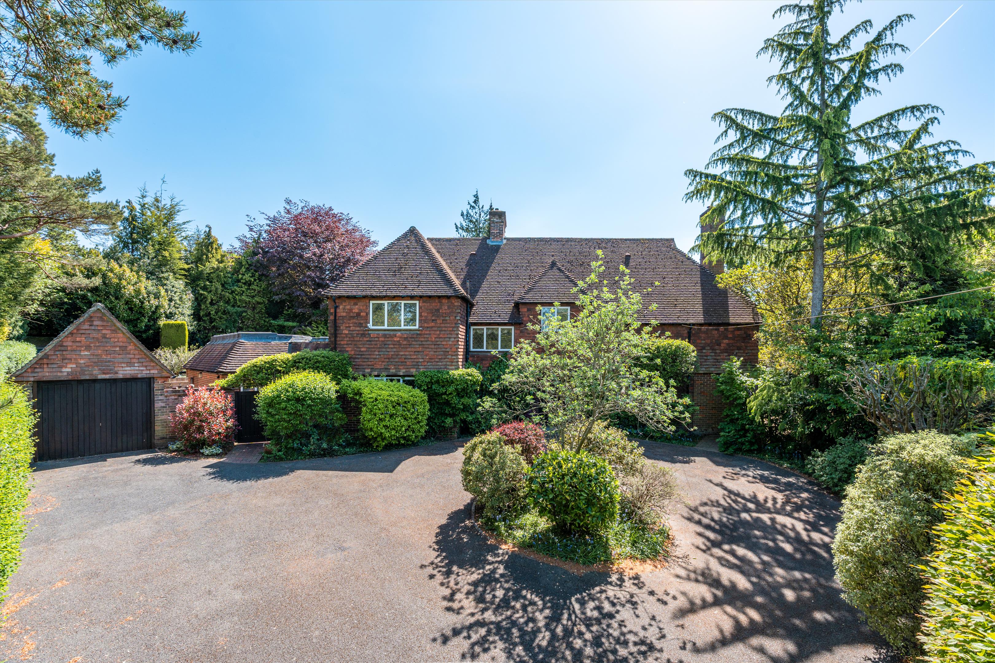 Broadwater Rise, Guildford, Surrey GU1