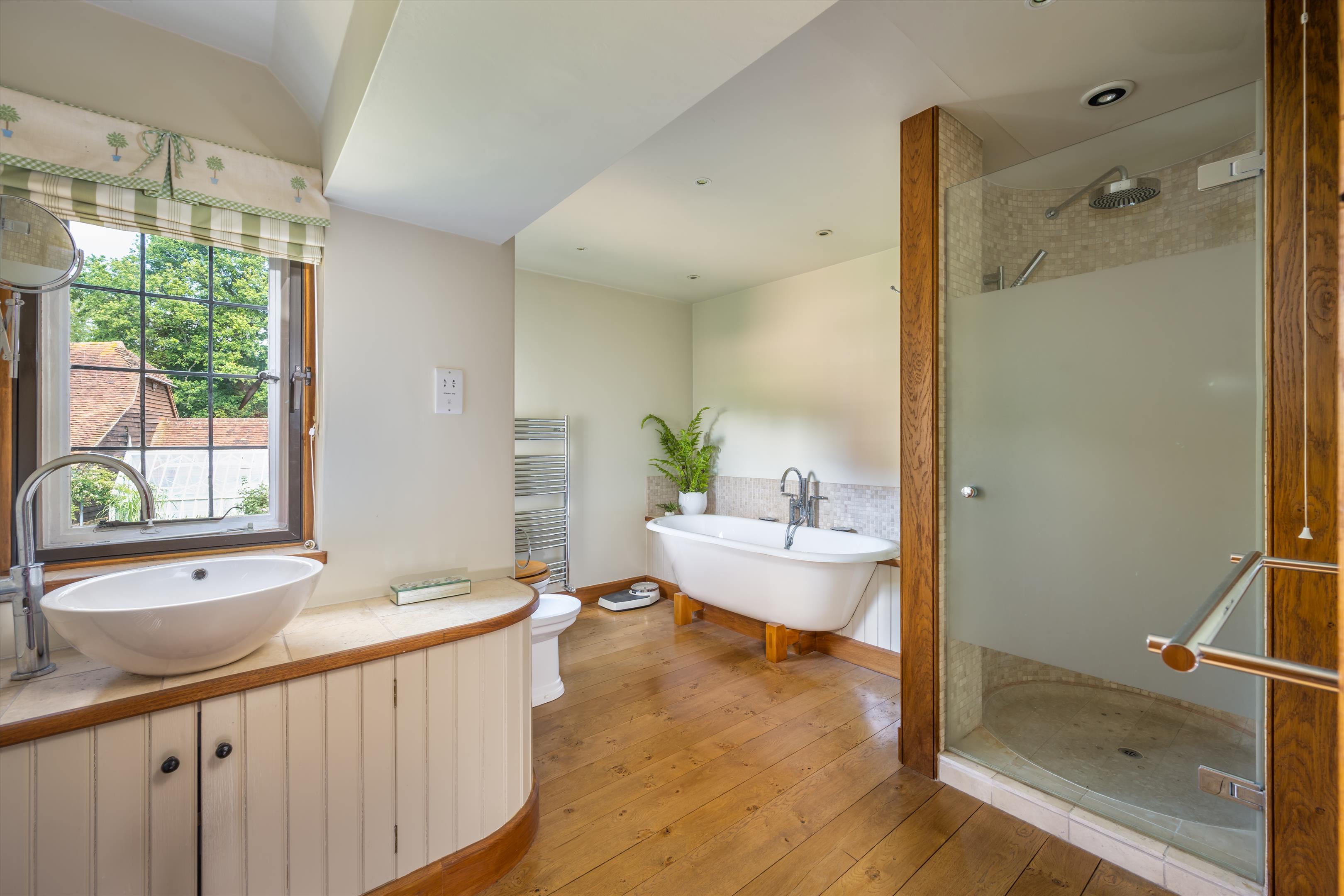Coneyhurst Lane, Ewhurst, Cranleigh, Surrey GU6 7PW