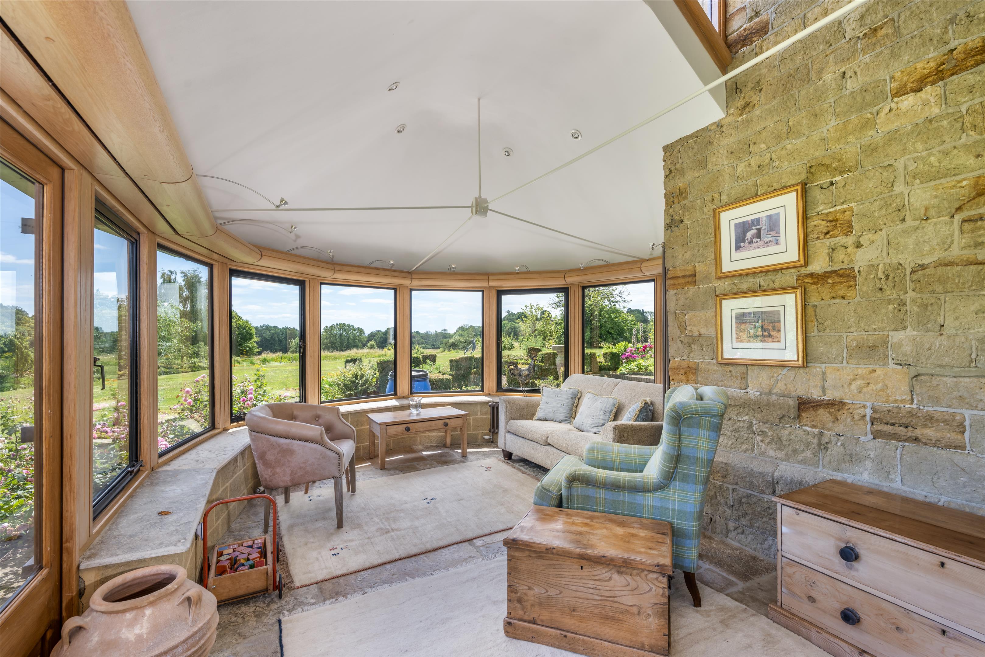 Coneyhurst Lane, Ewhurst, Cranleigh, Surrey GU6 7PW