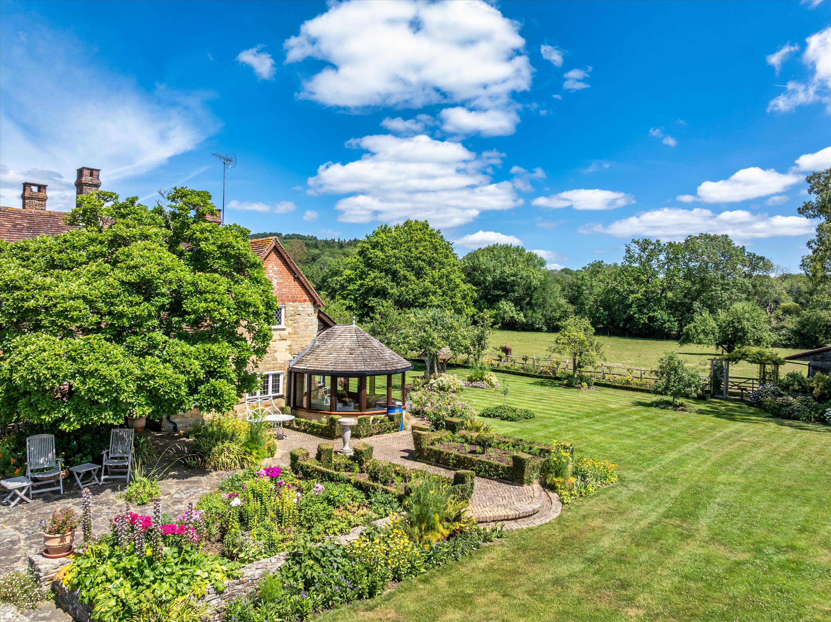 Coneyhurst Lane, Ewhurst, Cranleigh, Surrey GU6 7PW