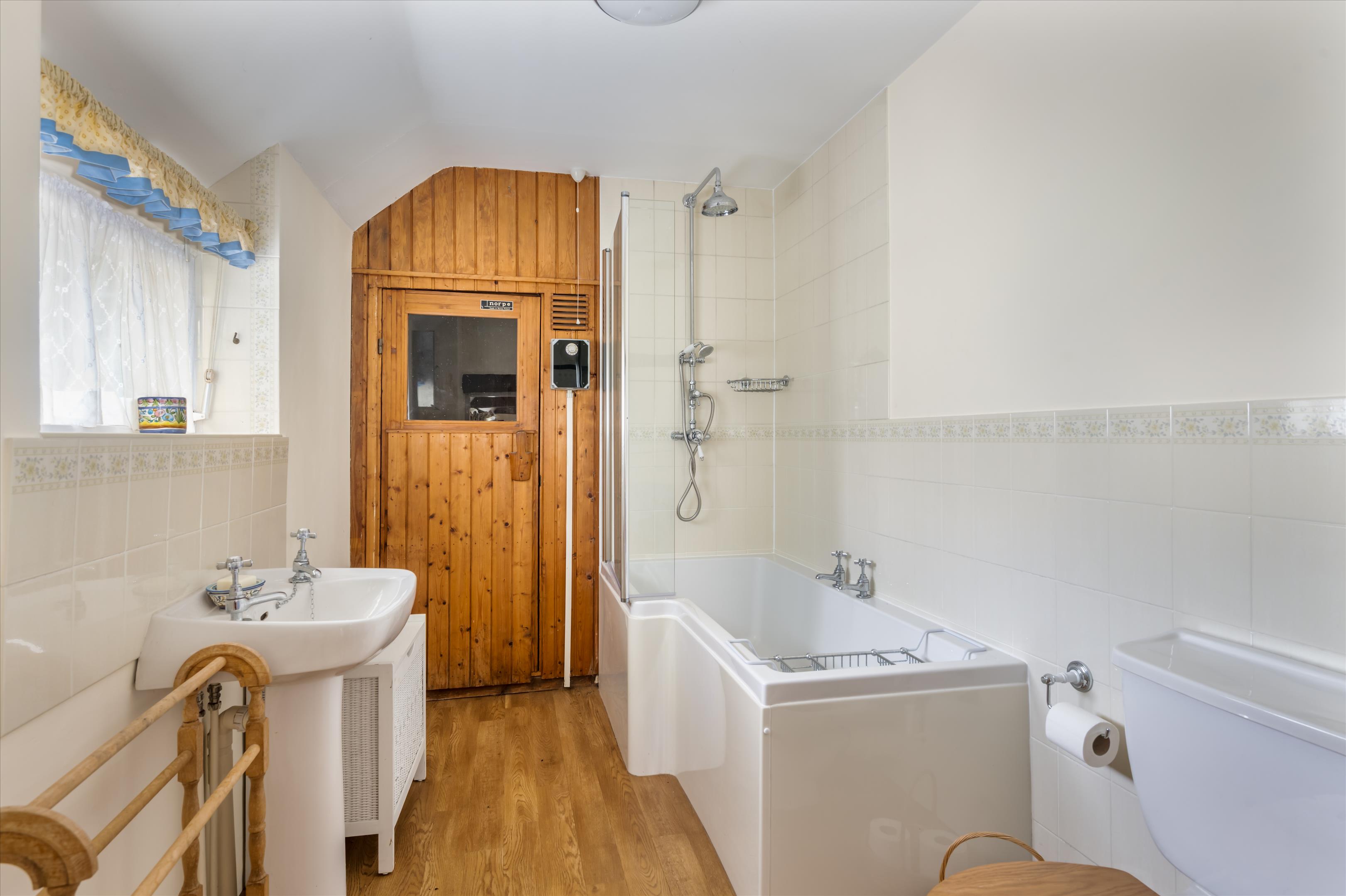 Coneyhurst Lane, Ewhurst, Cranleigh, Surrey GU6 7PW