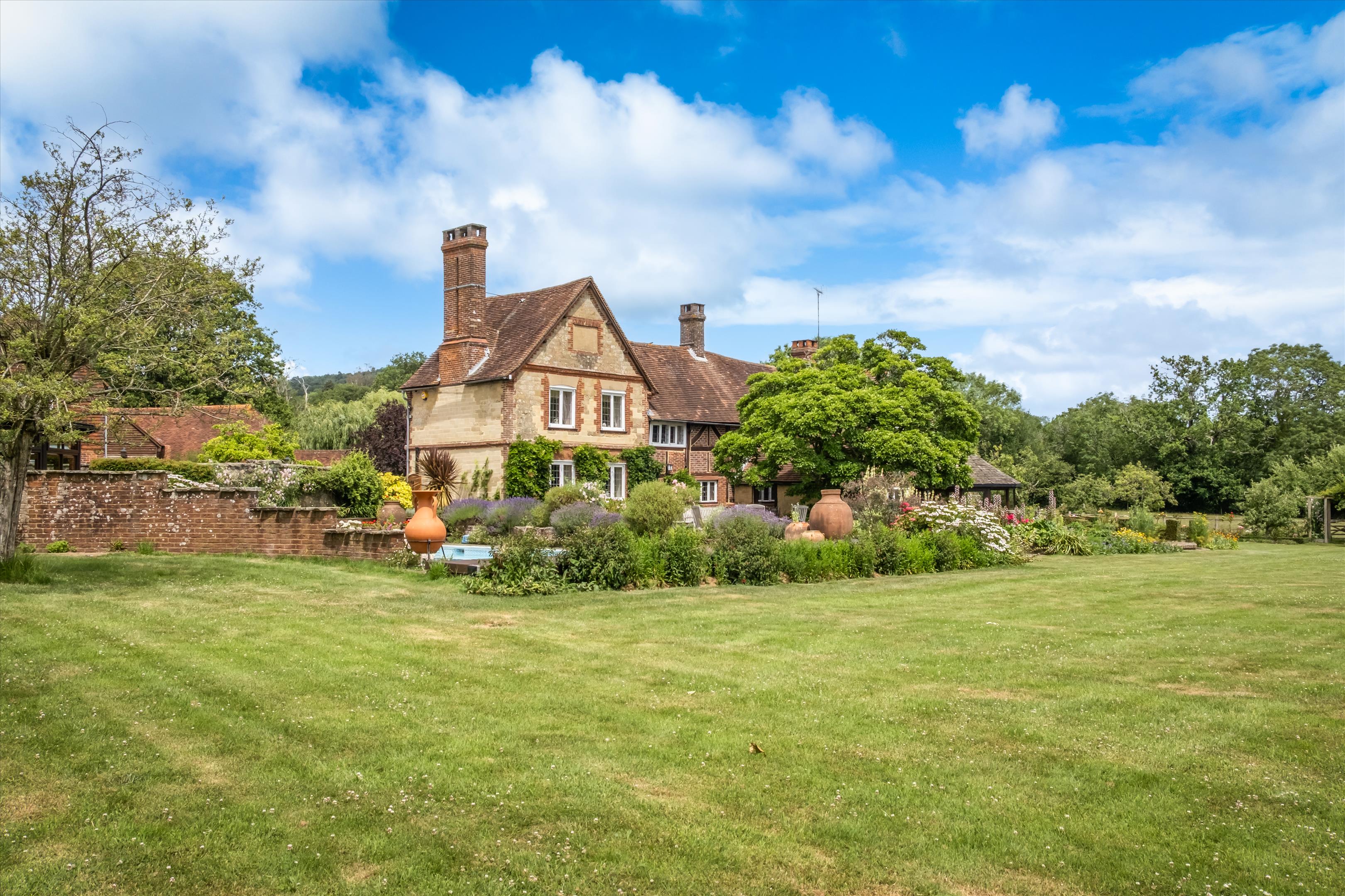 Coneyhurst Lane, Ewhurst, Cranleigh, Surrey GU6 7PW