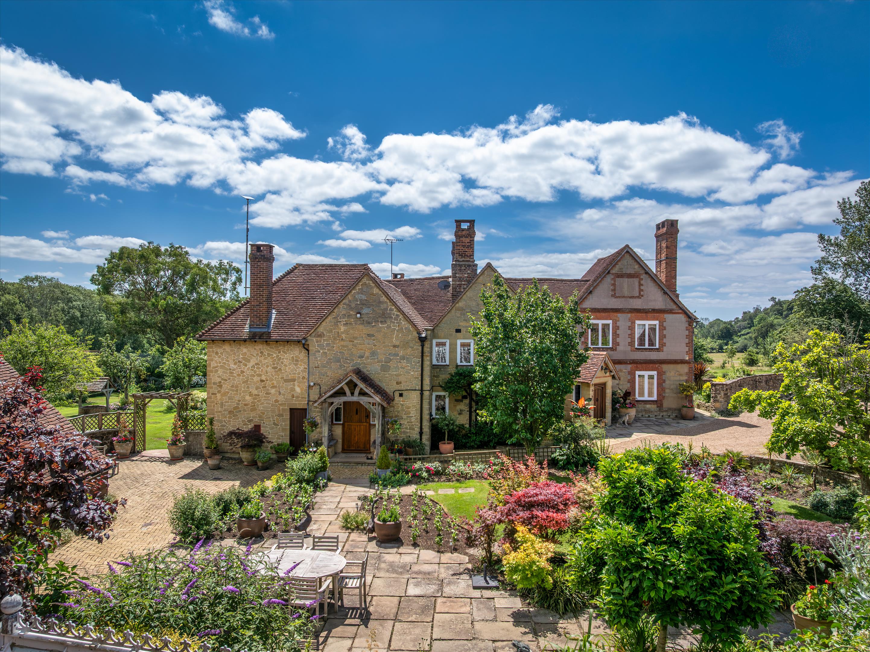 Coneyhurst Lane, Ewhurst, Cranleigh, Surrey GU6 7PW