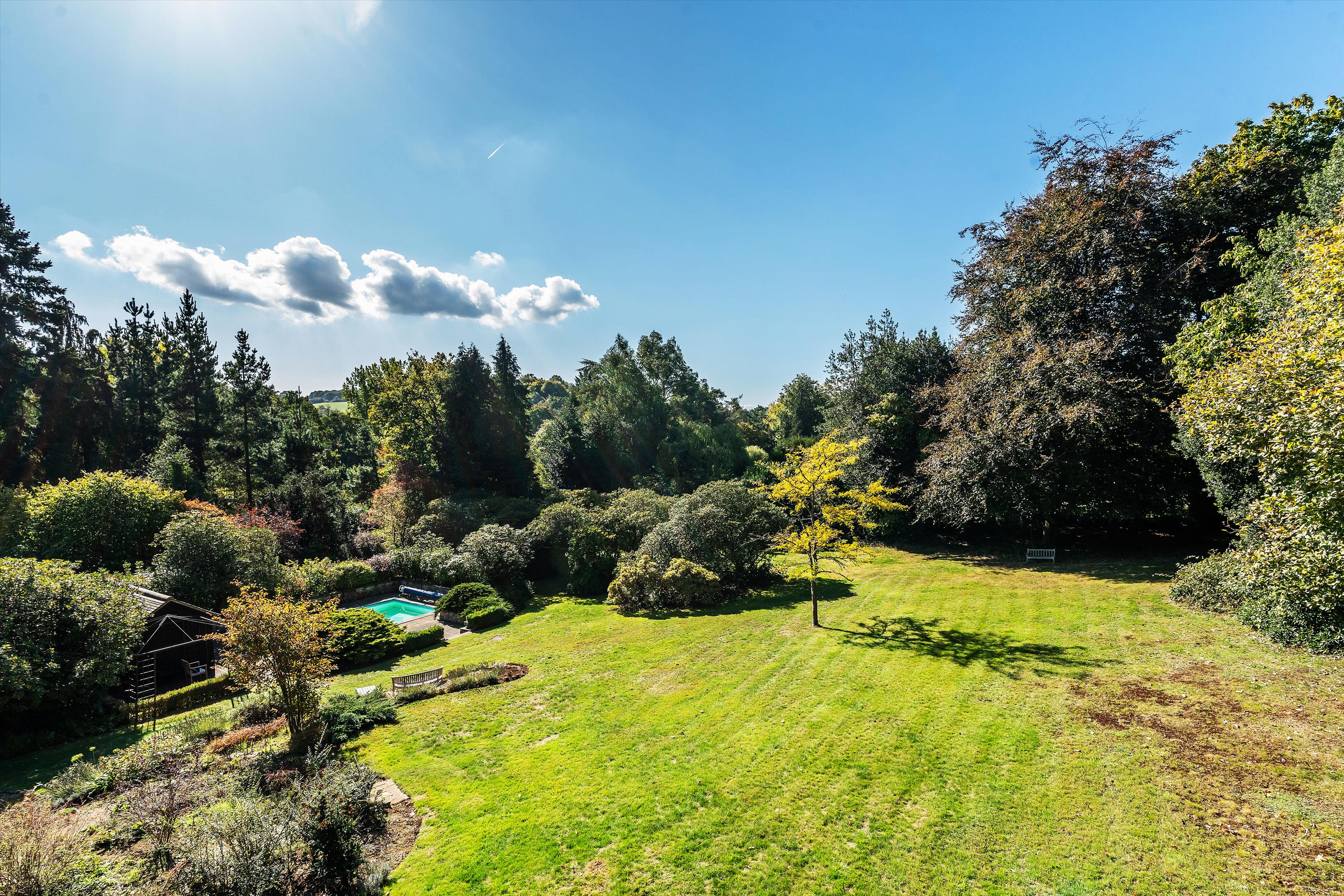 Snowdenham Lane, Bramley, Guildford, Surrey, GU5 0DB