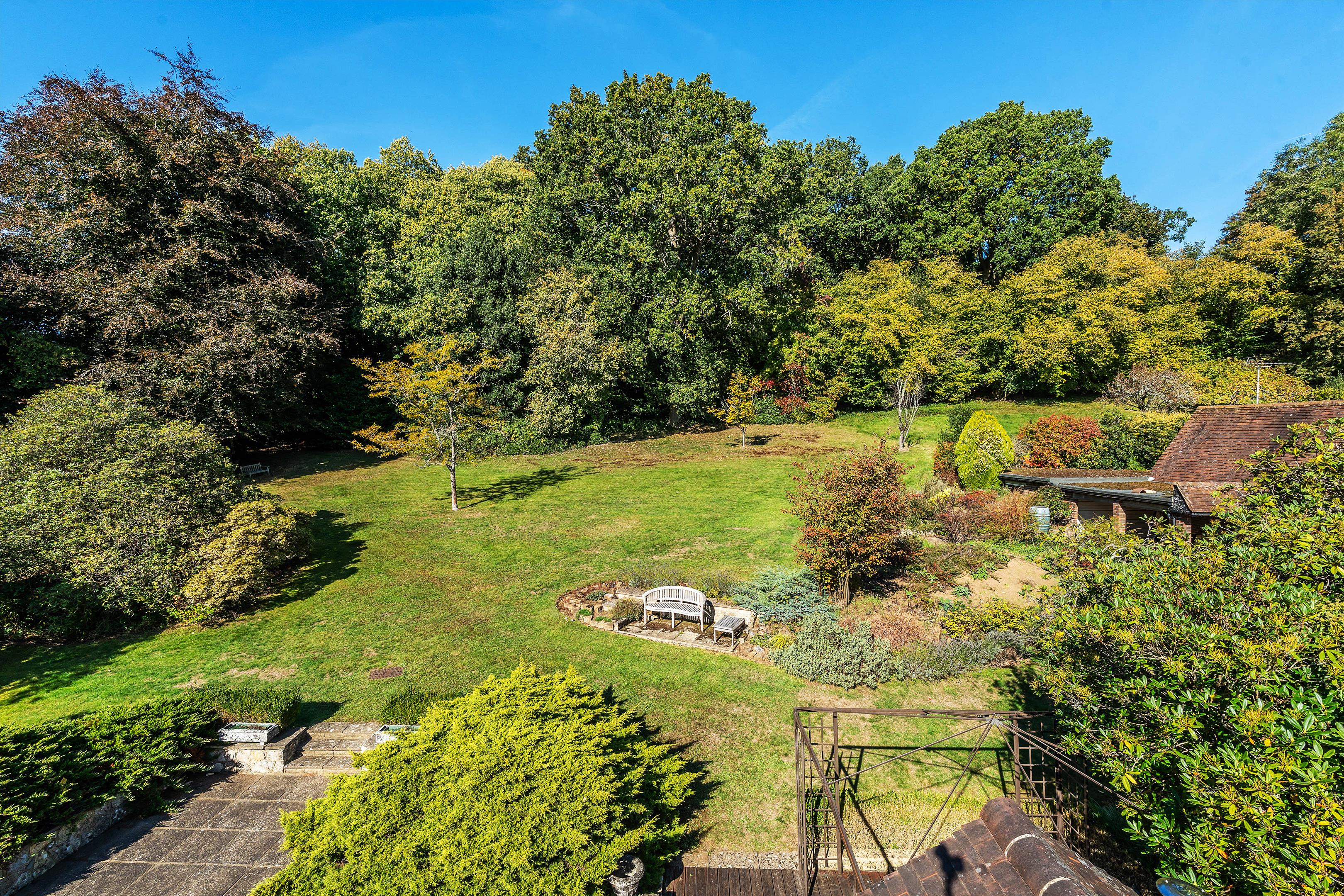 Snowdenham Lane, Bramley, Guildford, Surrey, GU5 0DB