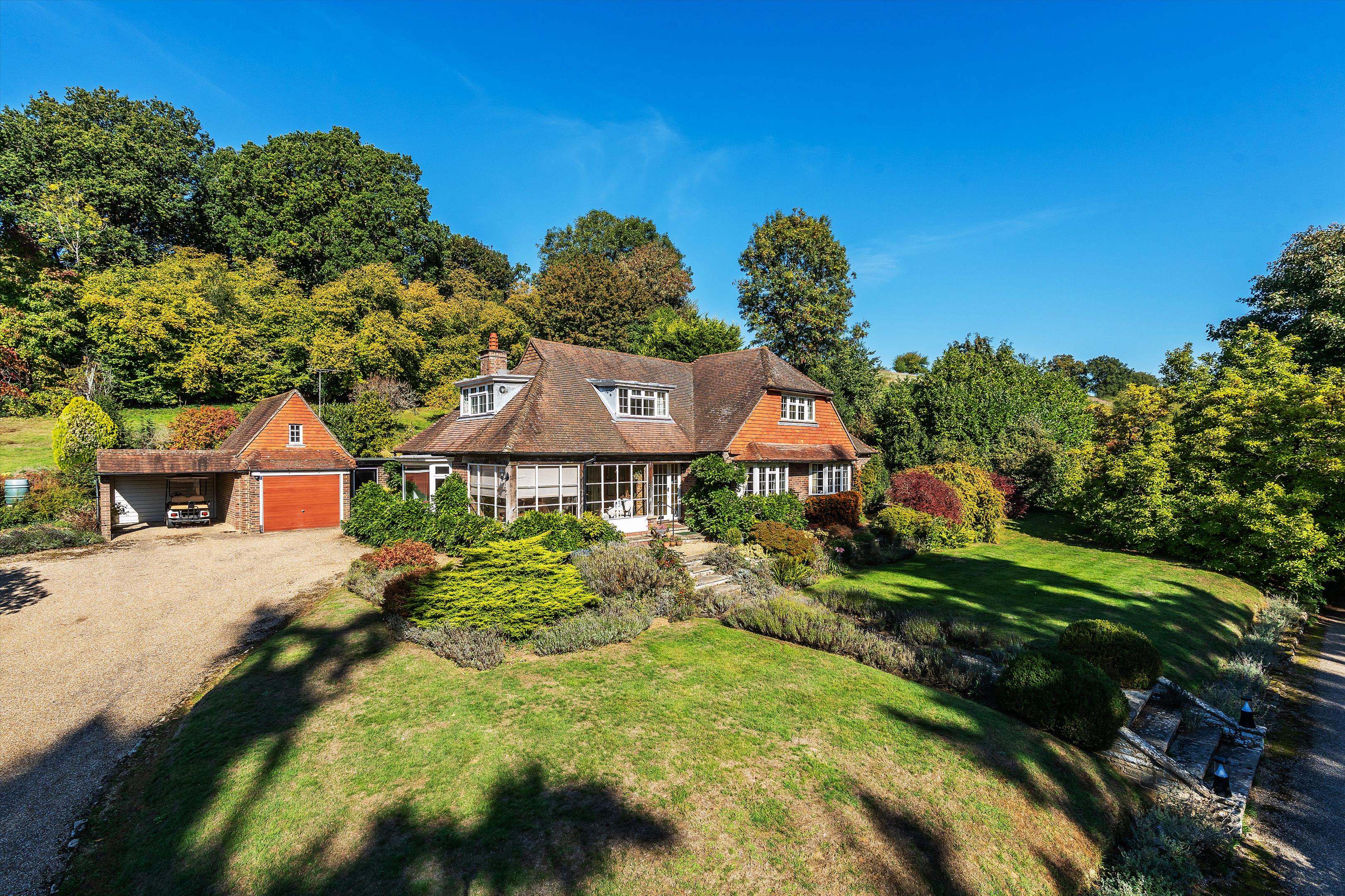 Snowdenham Lane, Bramley, Guildford, Surrey, GU5 0DB