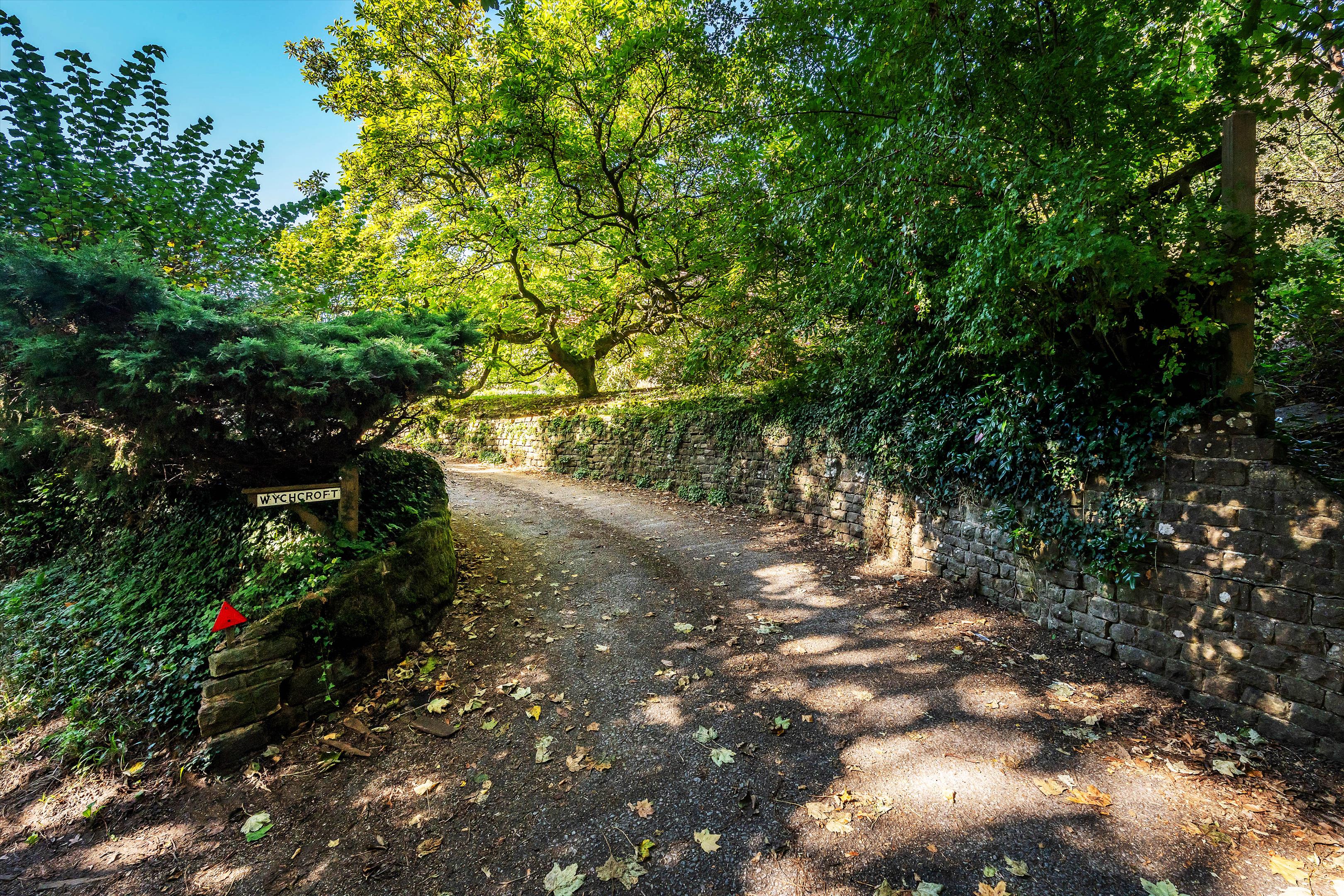 Snowdenham Lane, Bramley, Guildford, Surrey, GU5 0DB