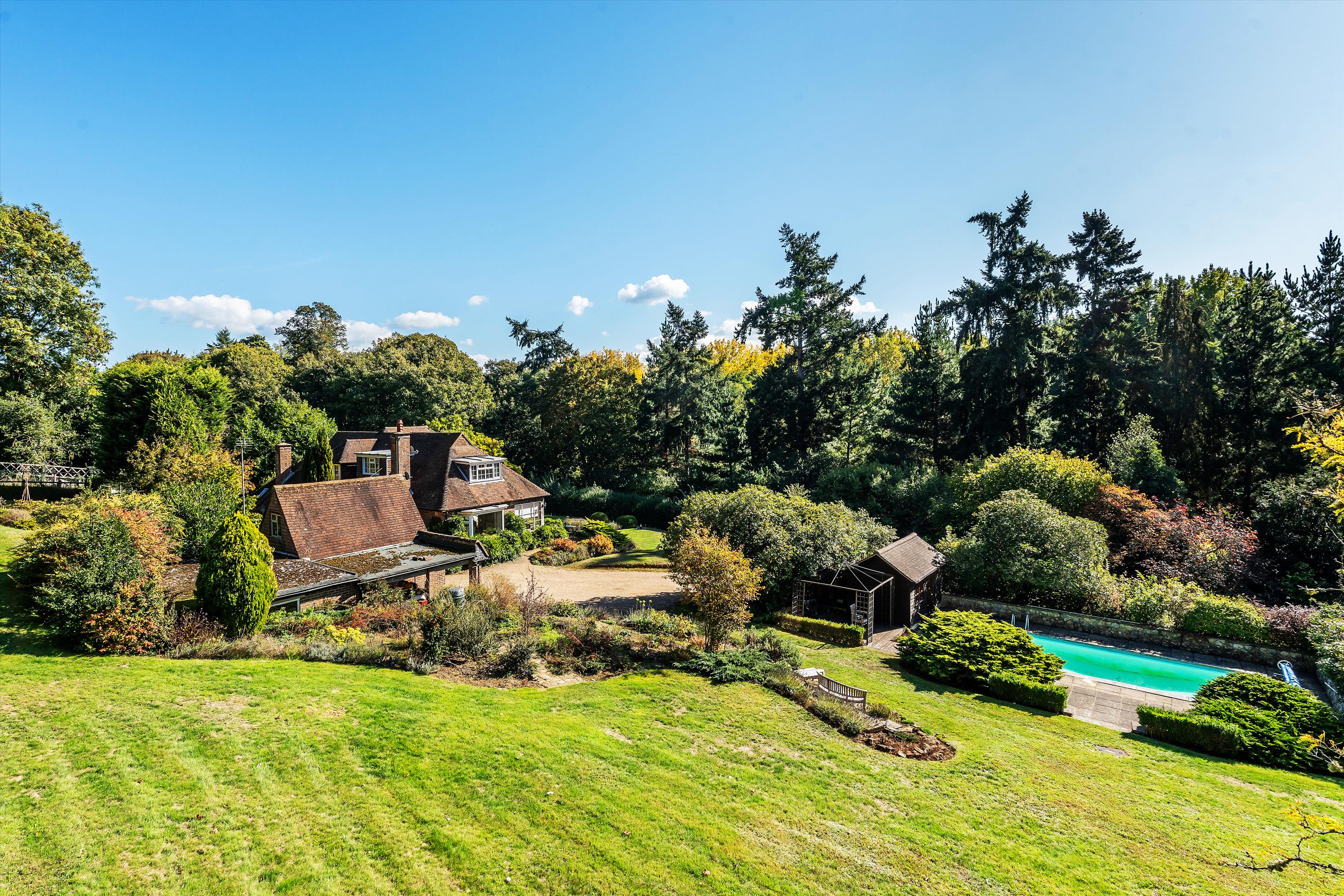 Snowdenham Lane, Bramley, Guildford, Surrey, GU5 0DB