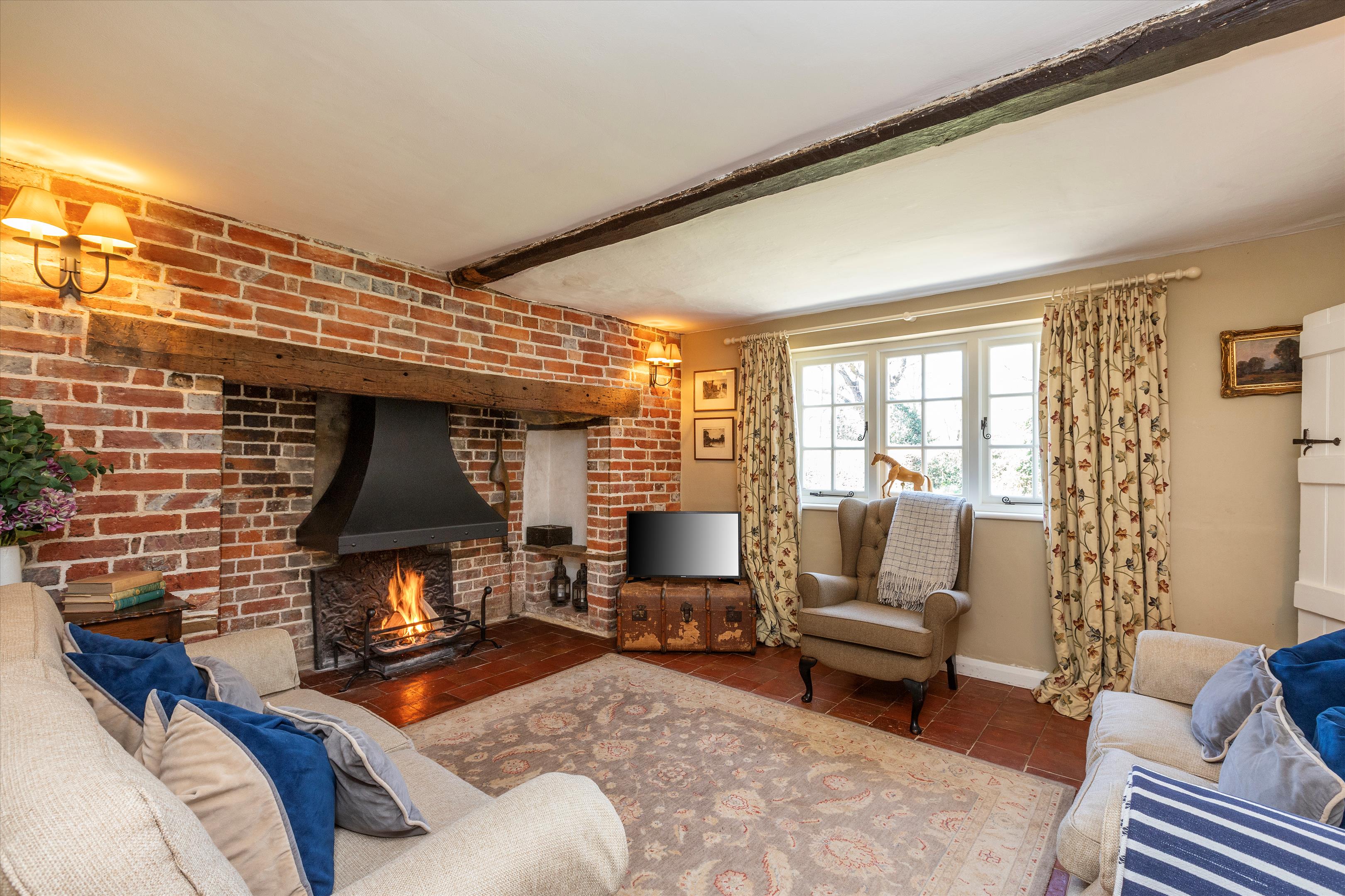 Knightons Lane, Dunsfold, Godalming, Surrey, GU8