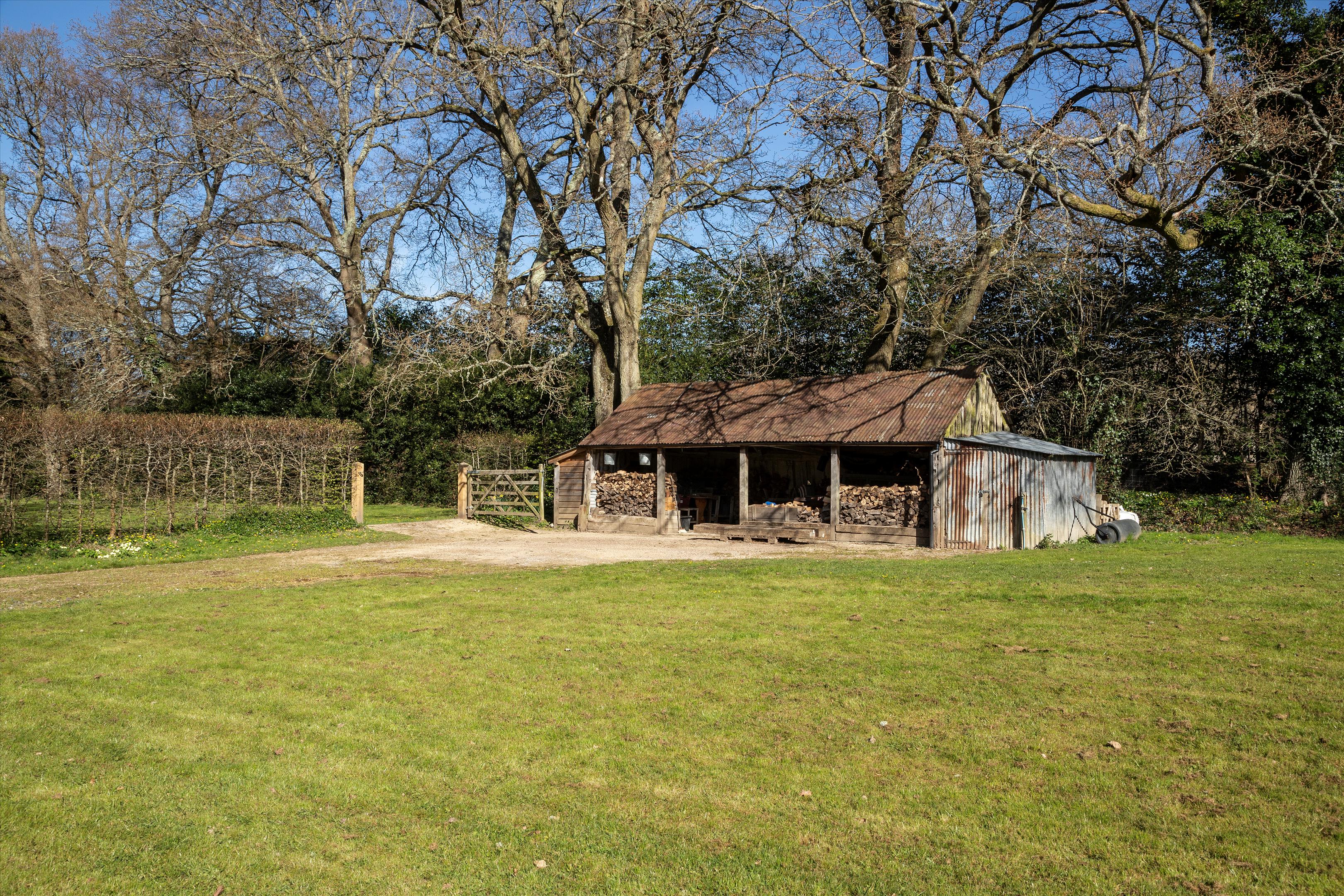 Knightons Lane, Dunsfold, Godalming, Surrey, GU8