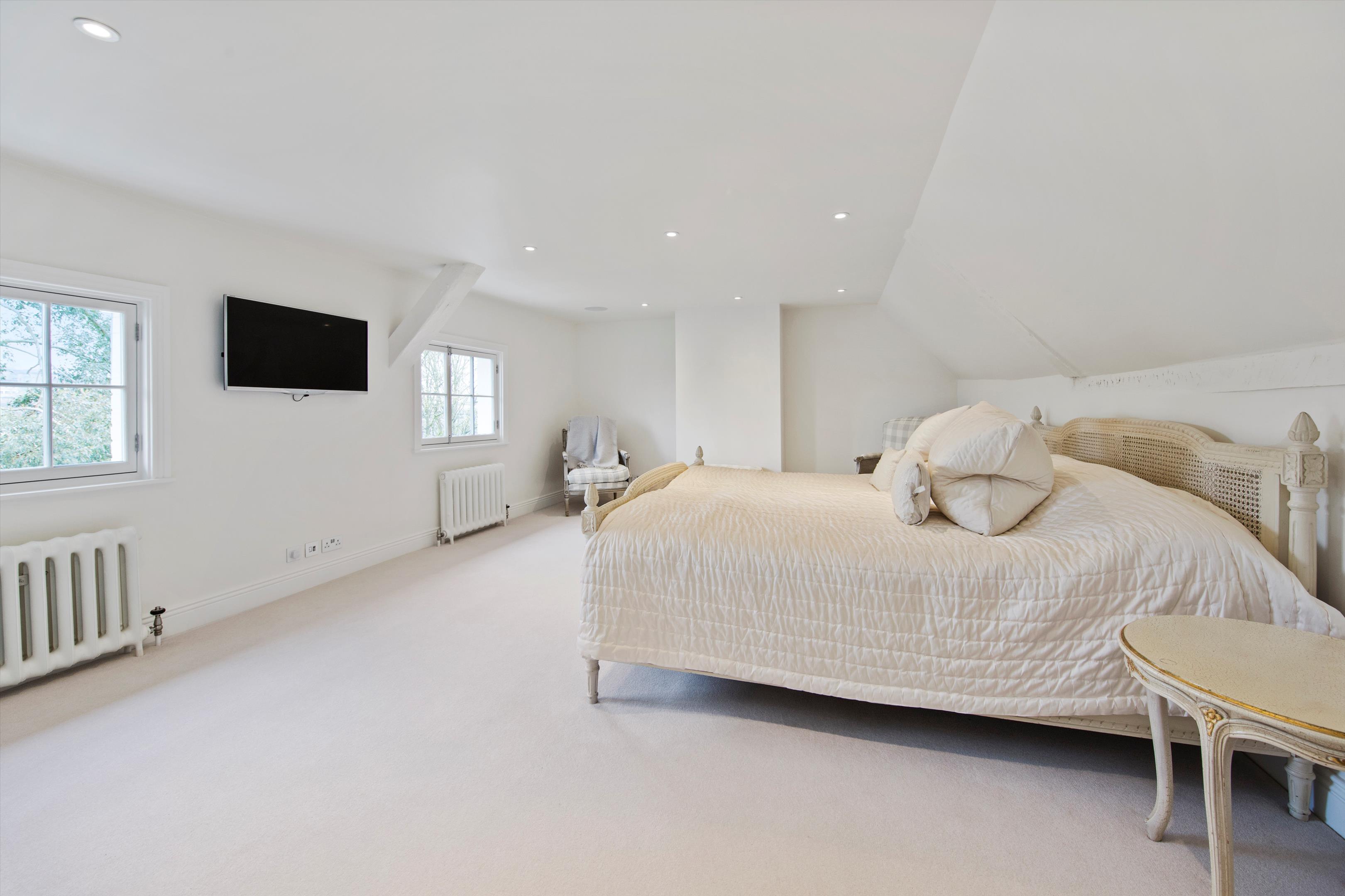 Quarry Street, Guildford, Surrey, GU1.