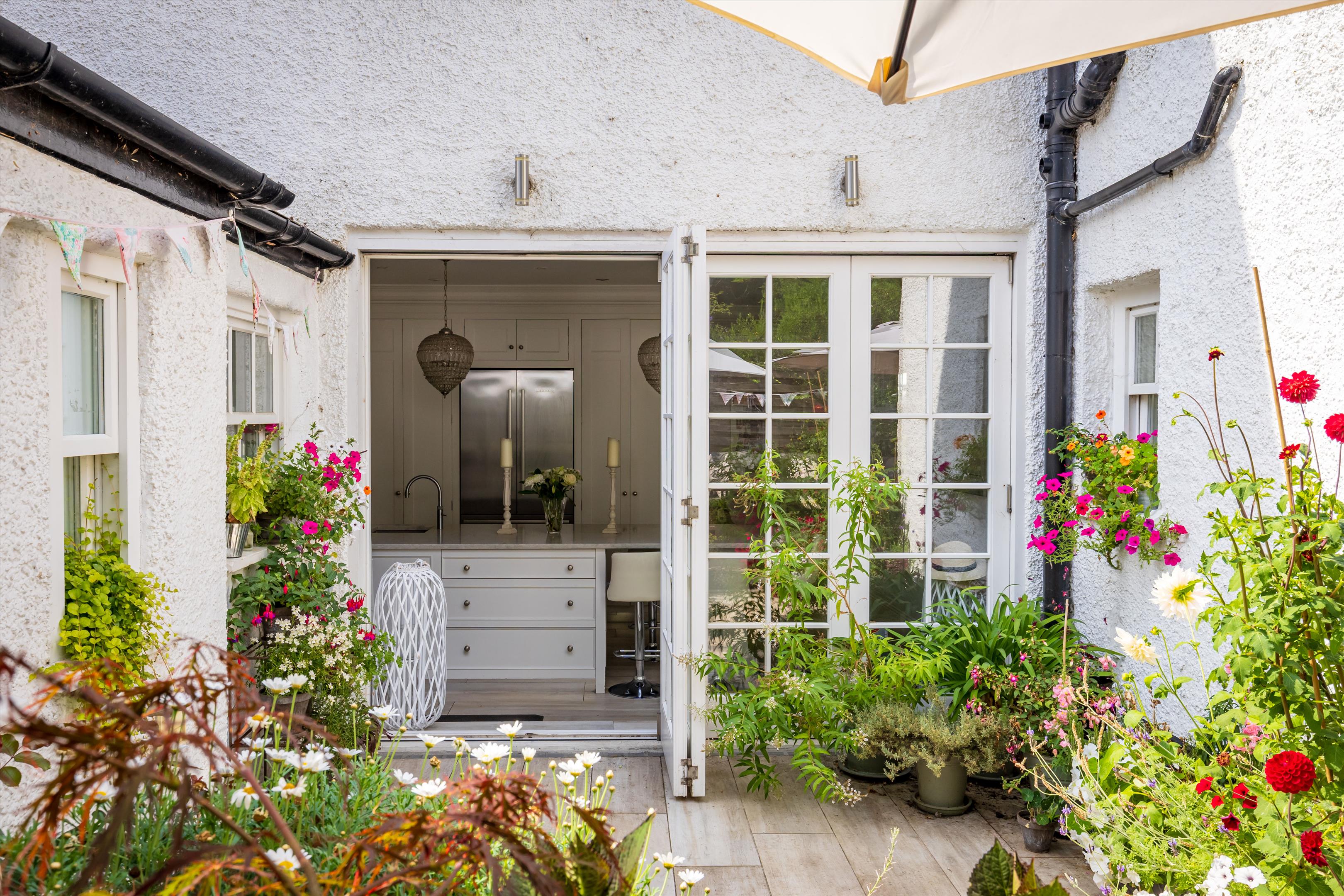 Quarry Street, Guildford, Surrey, GU1.