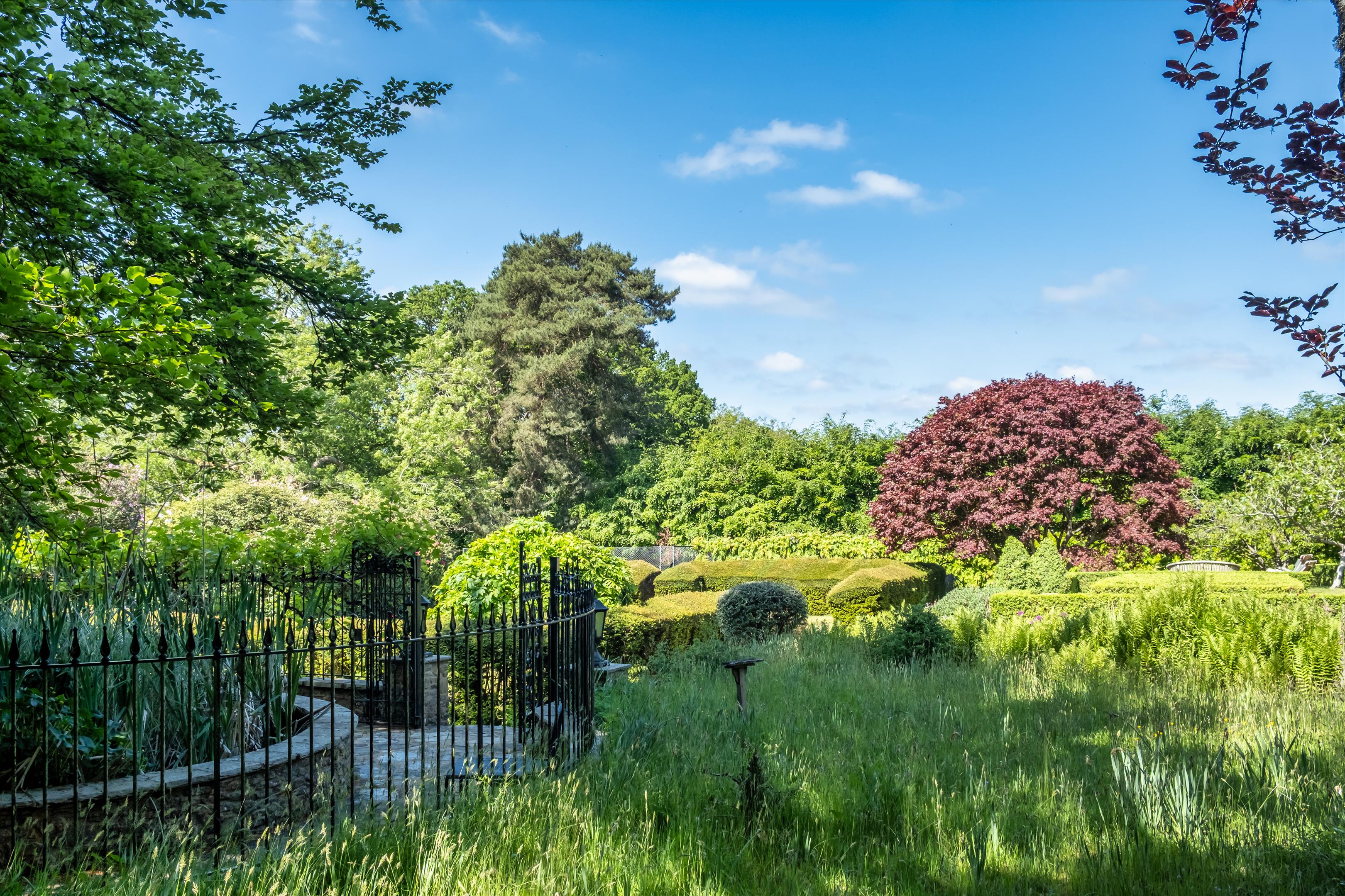 Sutton Place, Abinger Hammer, Dorking, Surrey, RH5