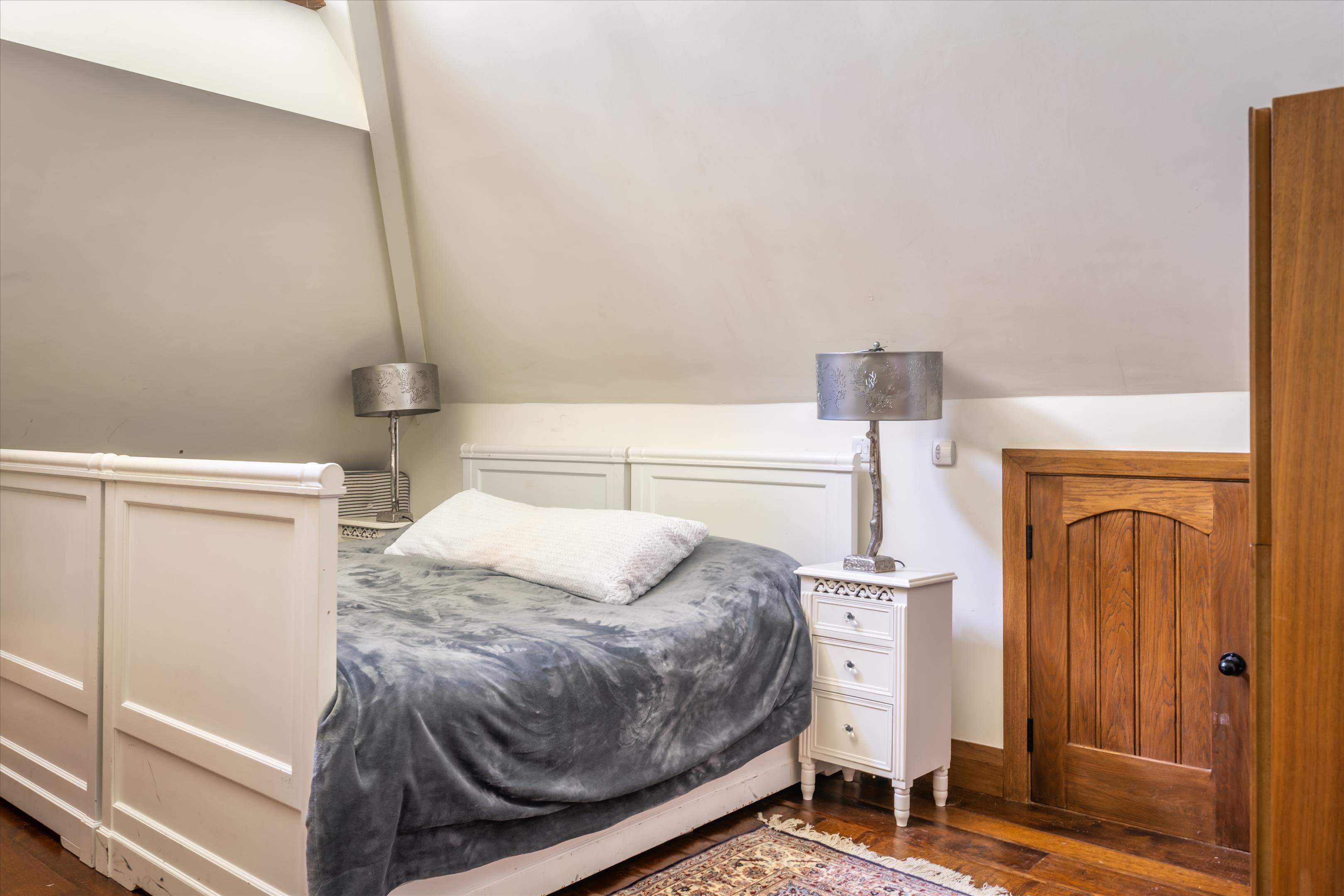 Sutton Place, Abinger Hammer, Dorking, Surrey, RH5