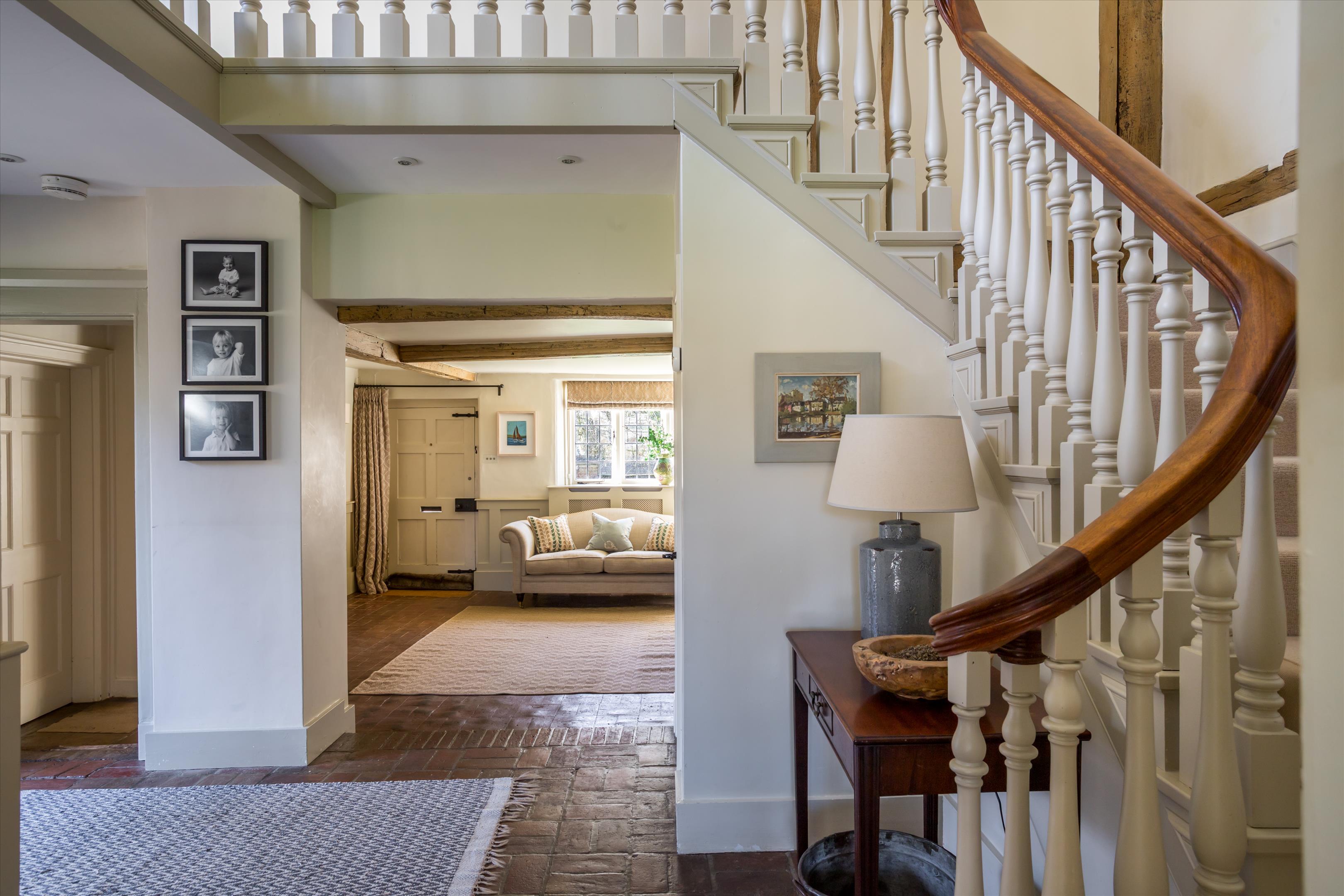 The Street, Shackleford, Godalming, Surrey, GU8
