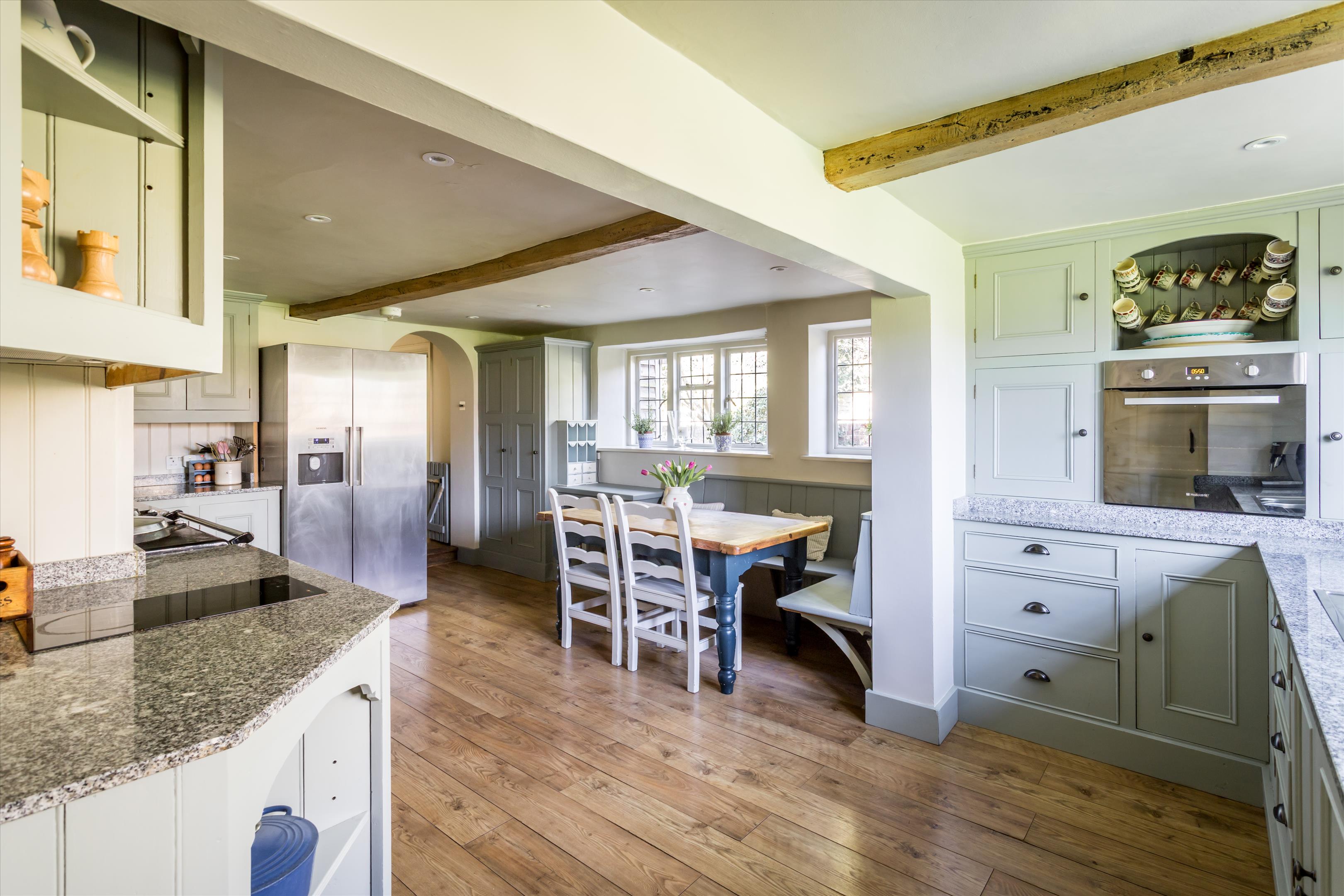 The Street, Shackleford, Godalming, Surrey, GU8