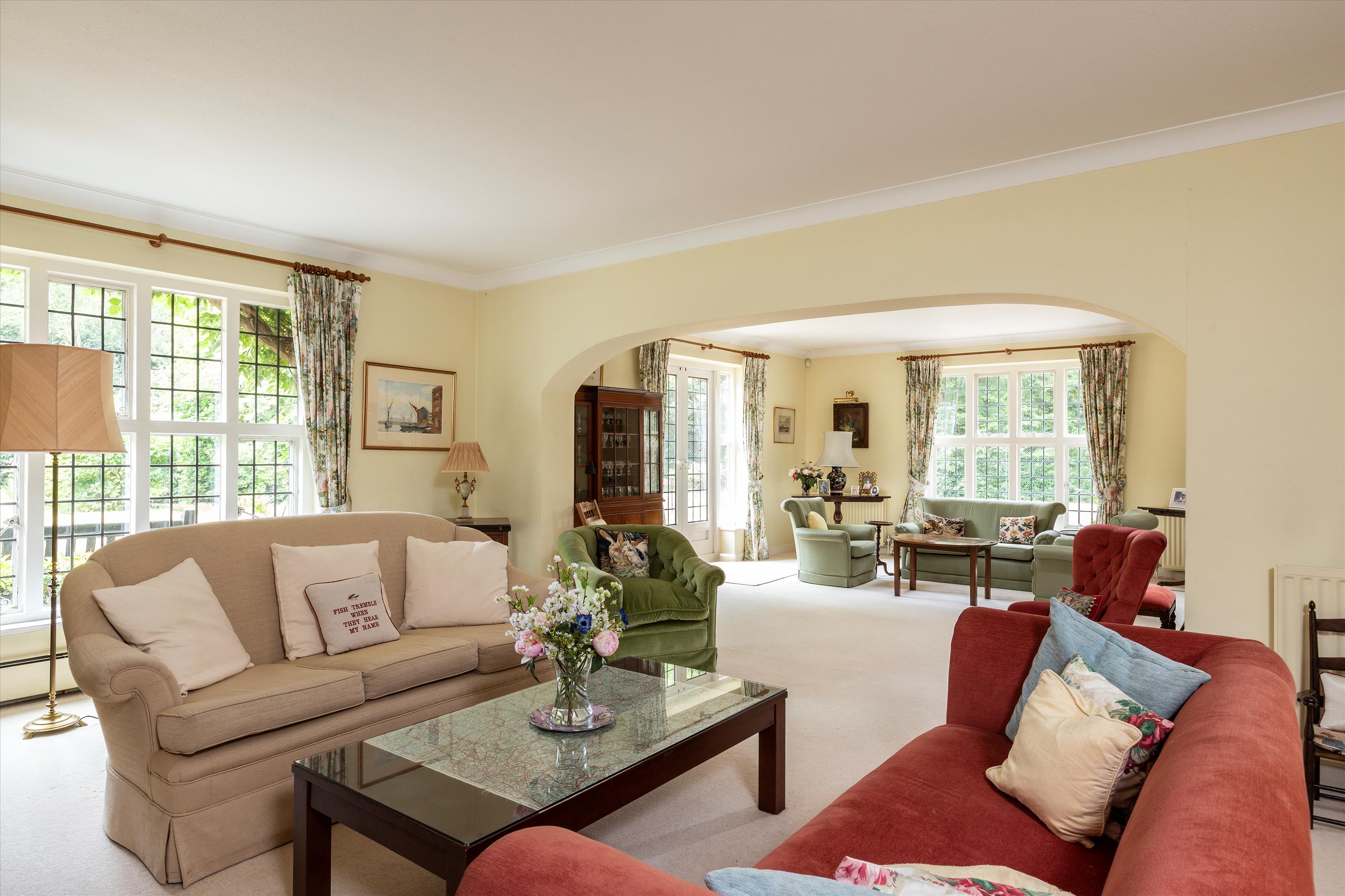 Seale Road, Elstead, Godalming, Surrey, GU8