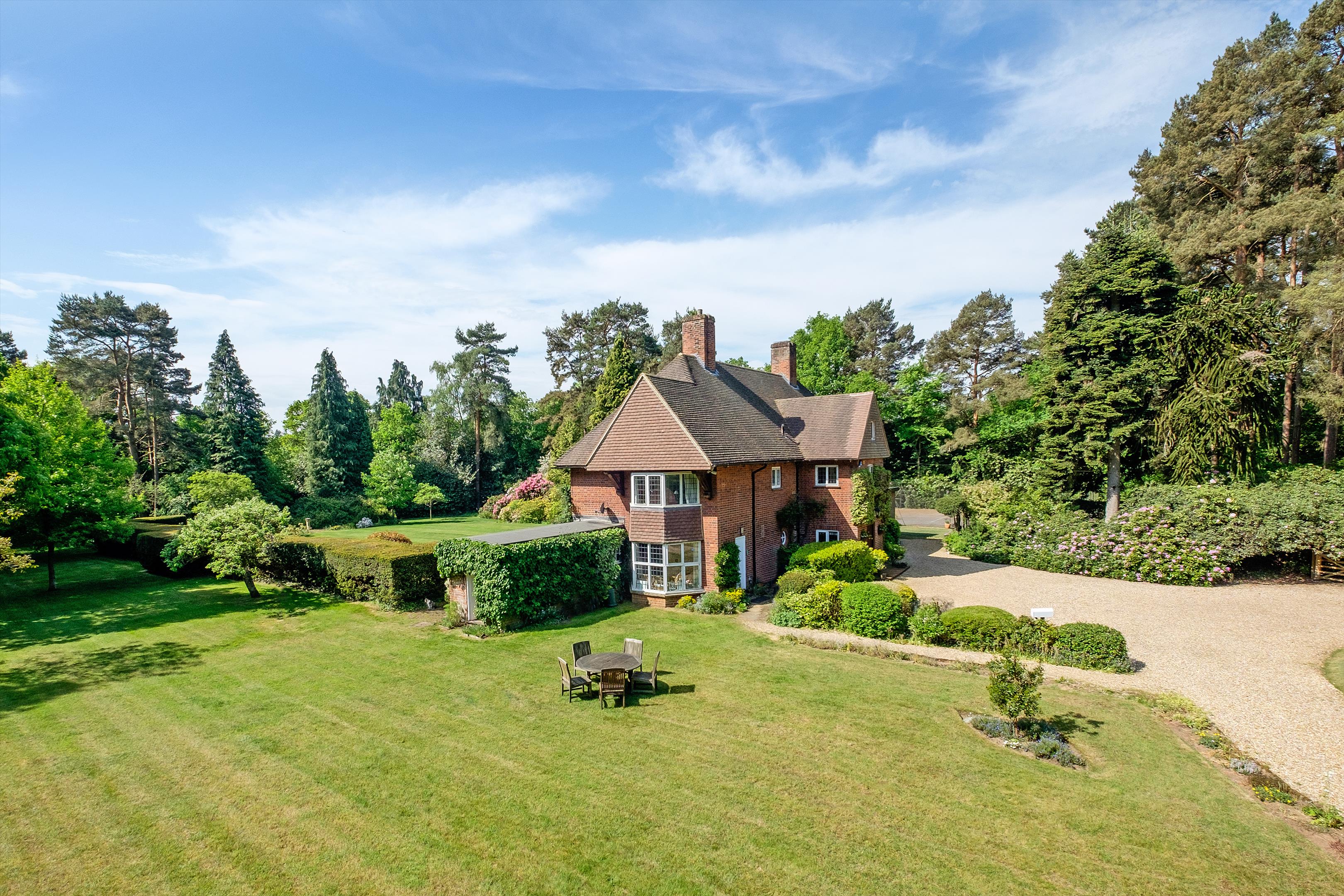 Seale Road, Elstead, Godalming, Surrey, GU8