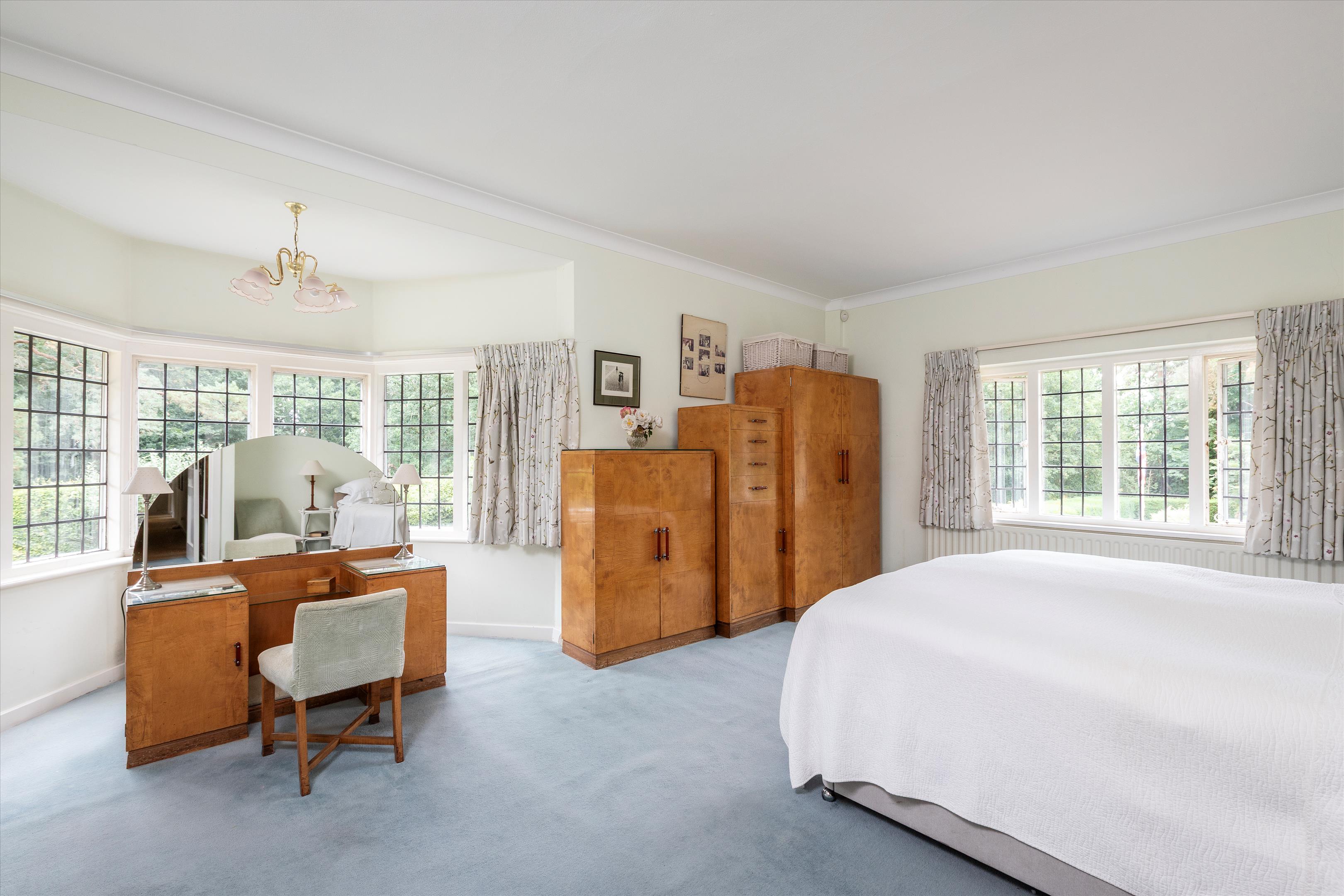 Seale Road, Elstead, Godalming, Surrey, GU8