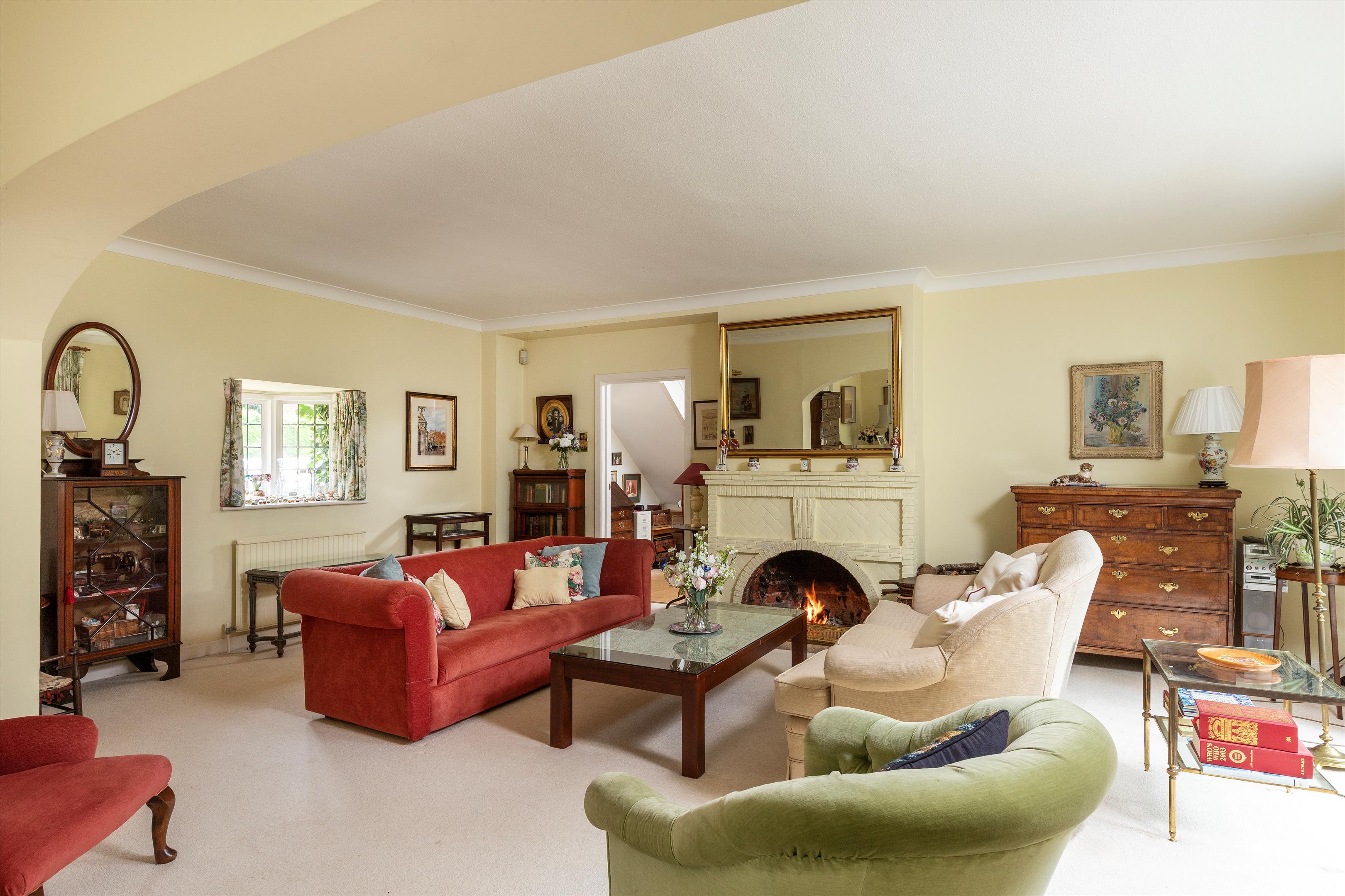Seale Road, Elstead, Godalming, Surrey, GU8