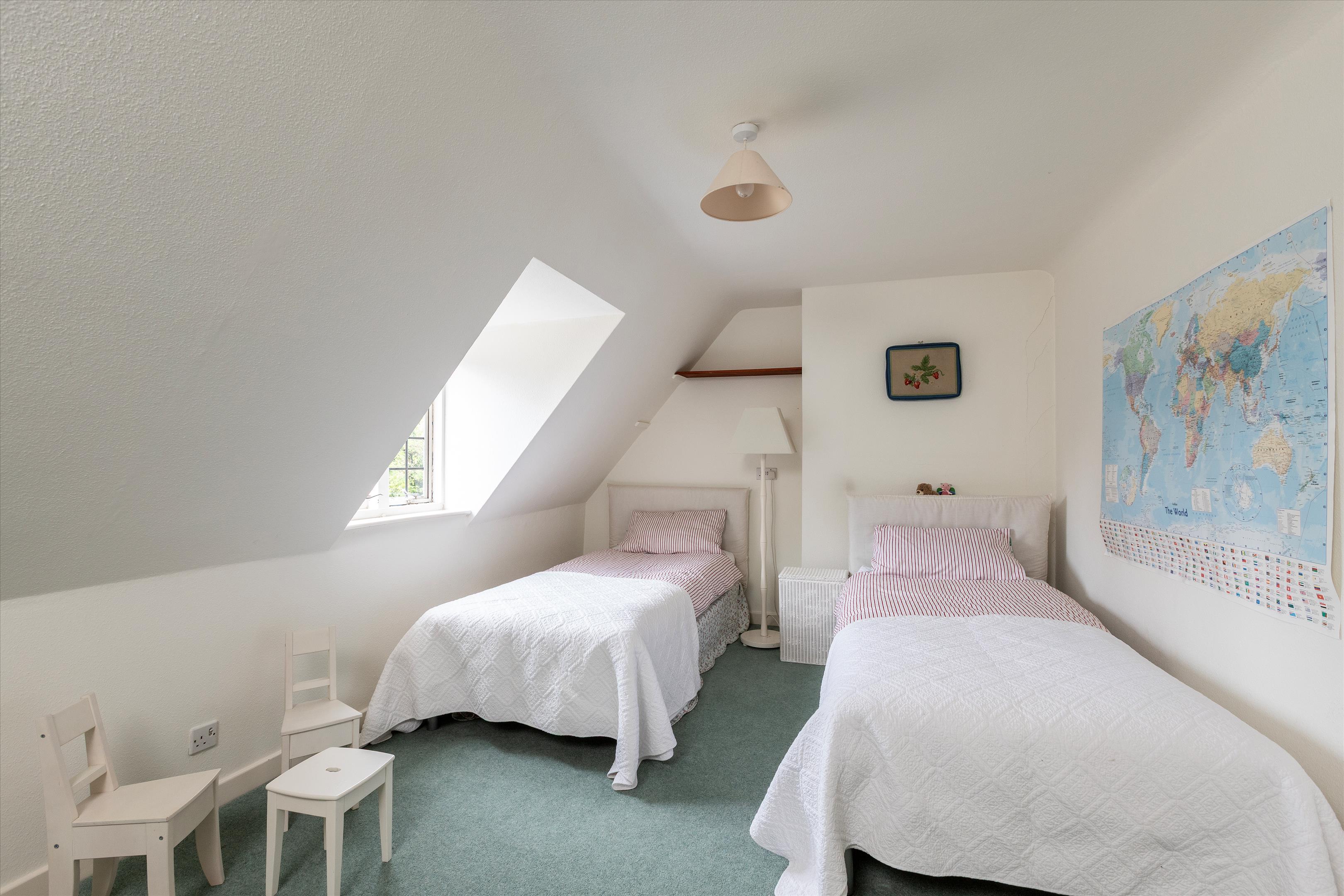 Seale Road, Elstead, Godalming, Surrey, GU8
