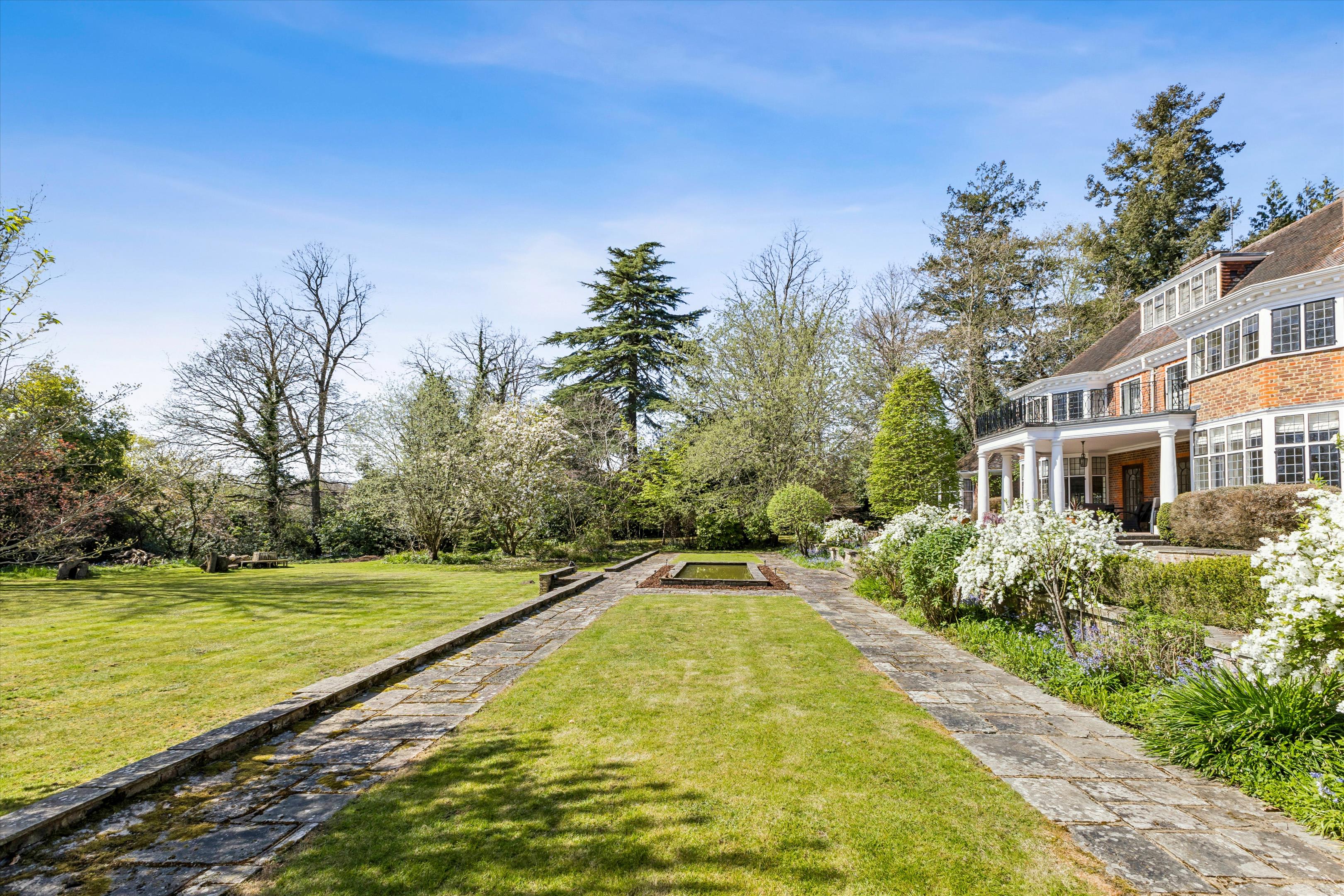 Danes Hill, The Hockering, Woking, Surrey, GU22 7HQ