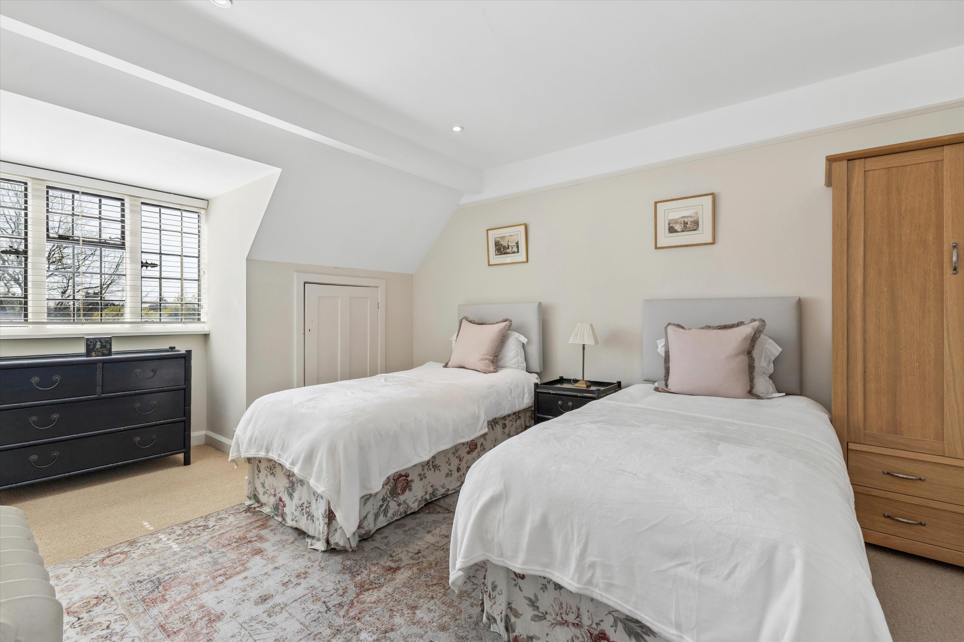 Danes Hill, The Hockering, Woking, Surrey, GU22 7HQ