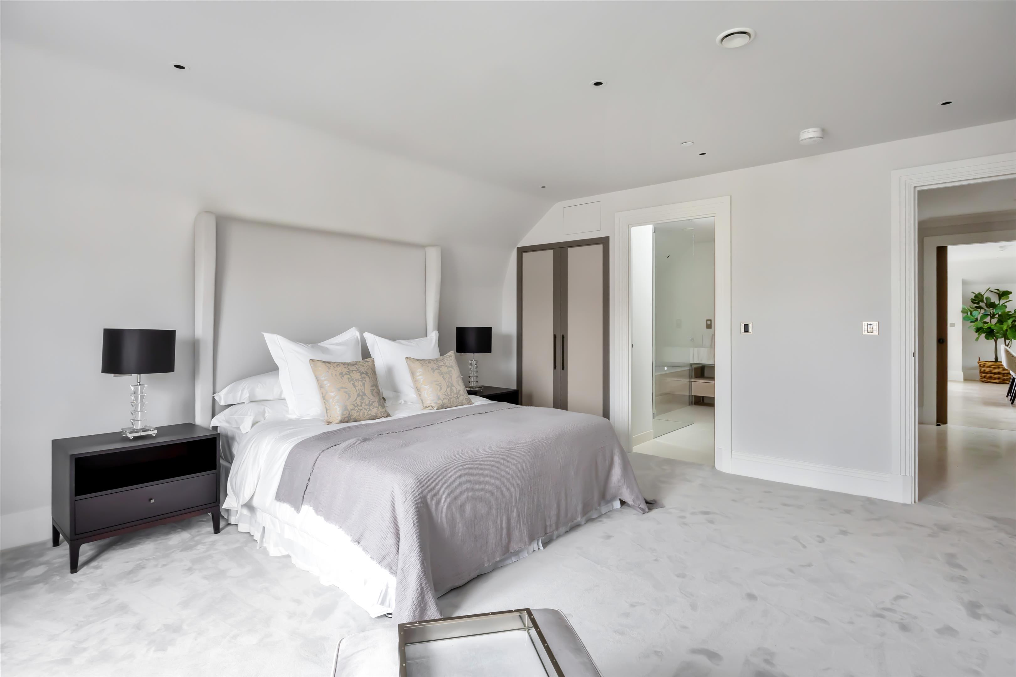Magna Carta Park, Coopers Hill, Englefield Green, Surrey, TW20