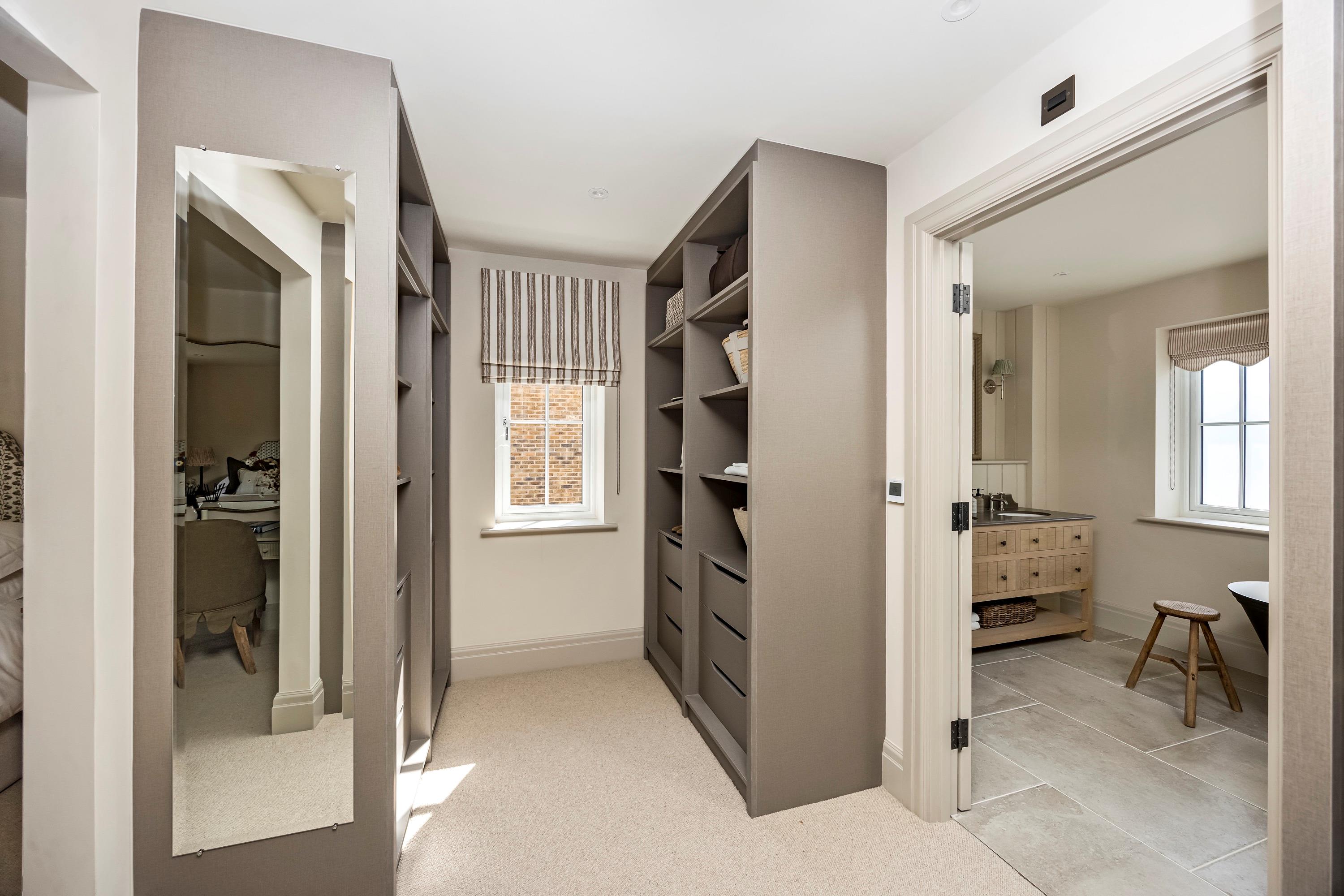 Peyton Place, Finchampstead, RG40