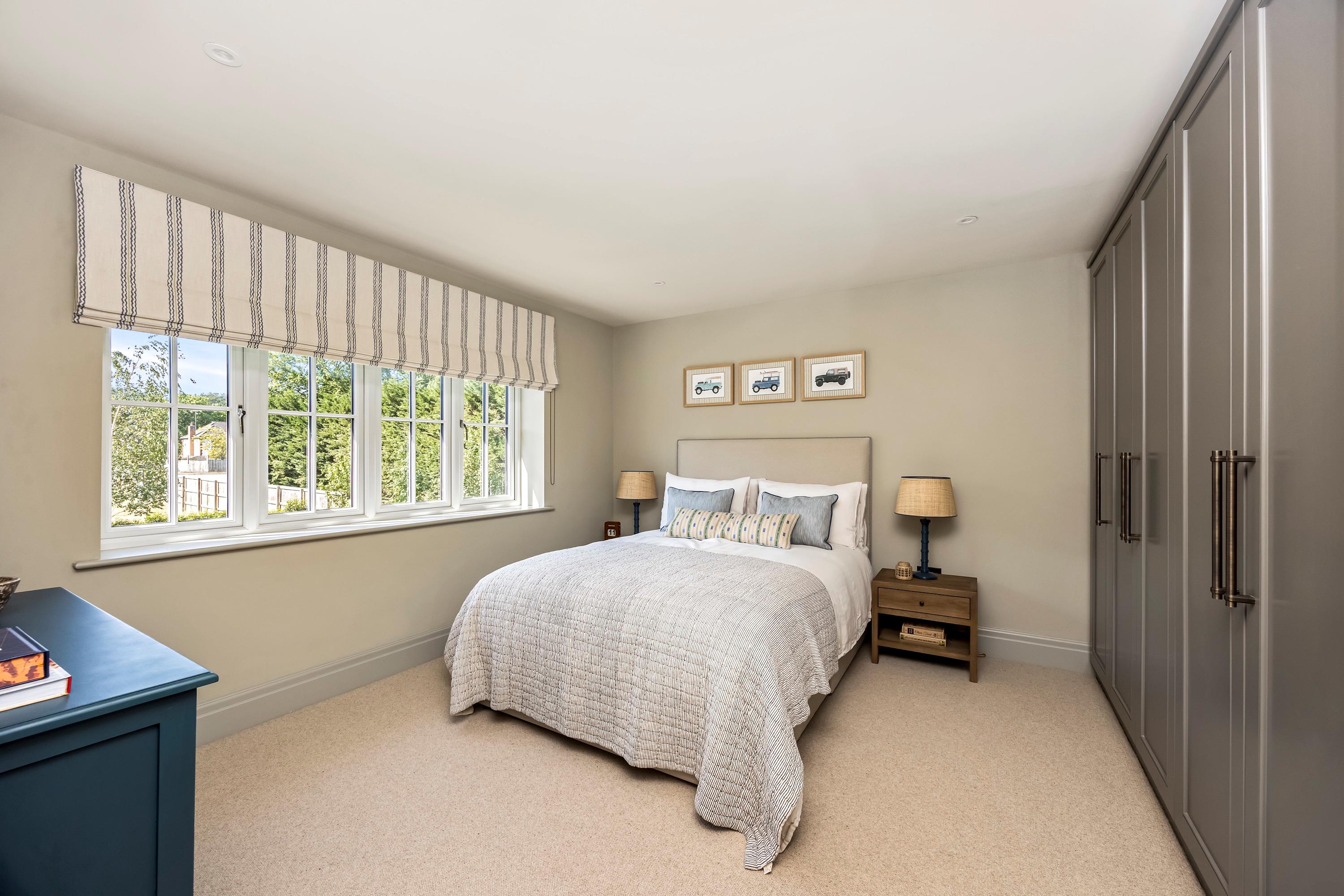 Peyton Place, Finchampstead, RG40