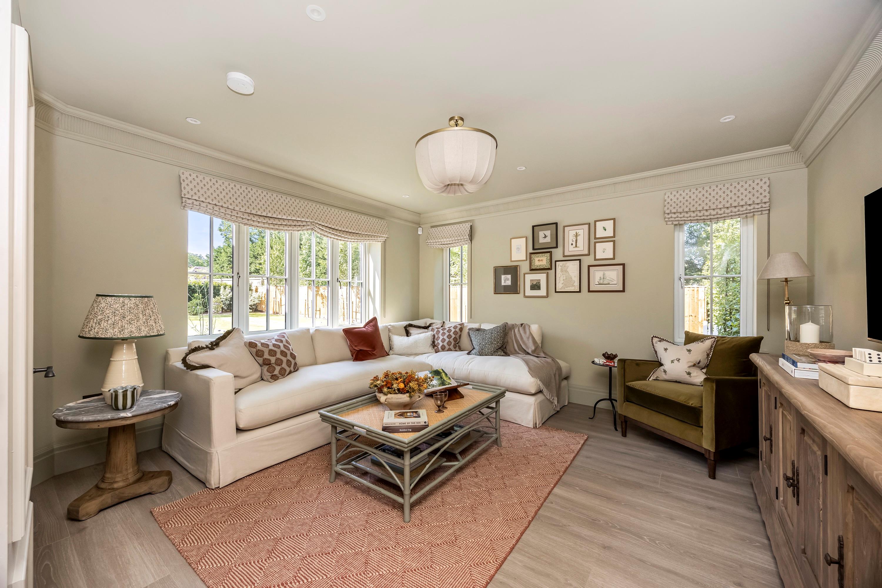 Peyton Place, Finchampstead, RG40
