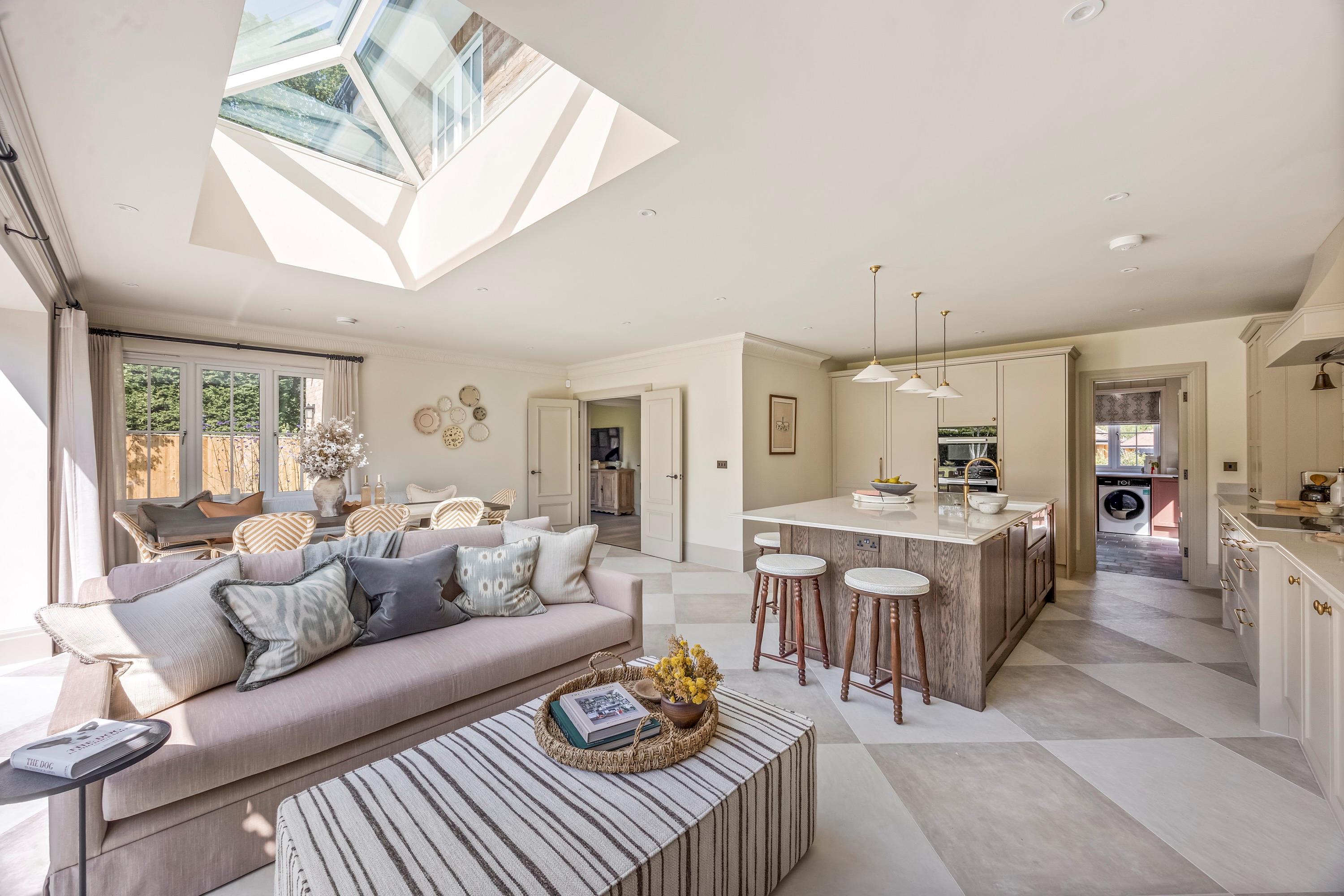 Peyton Place, Finchampstead, RG40