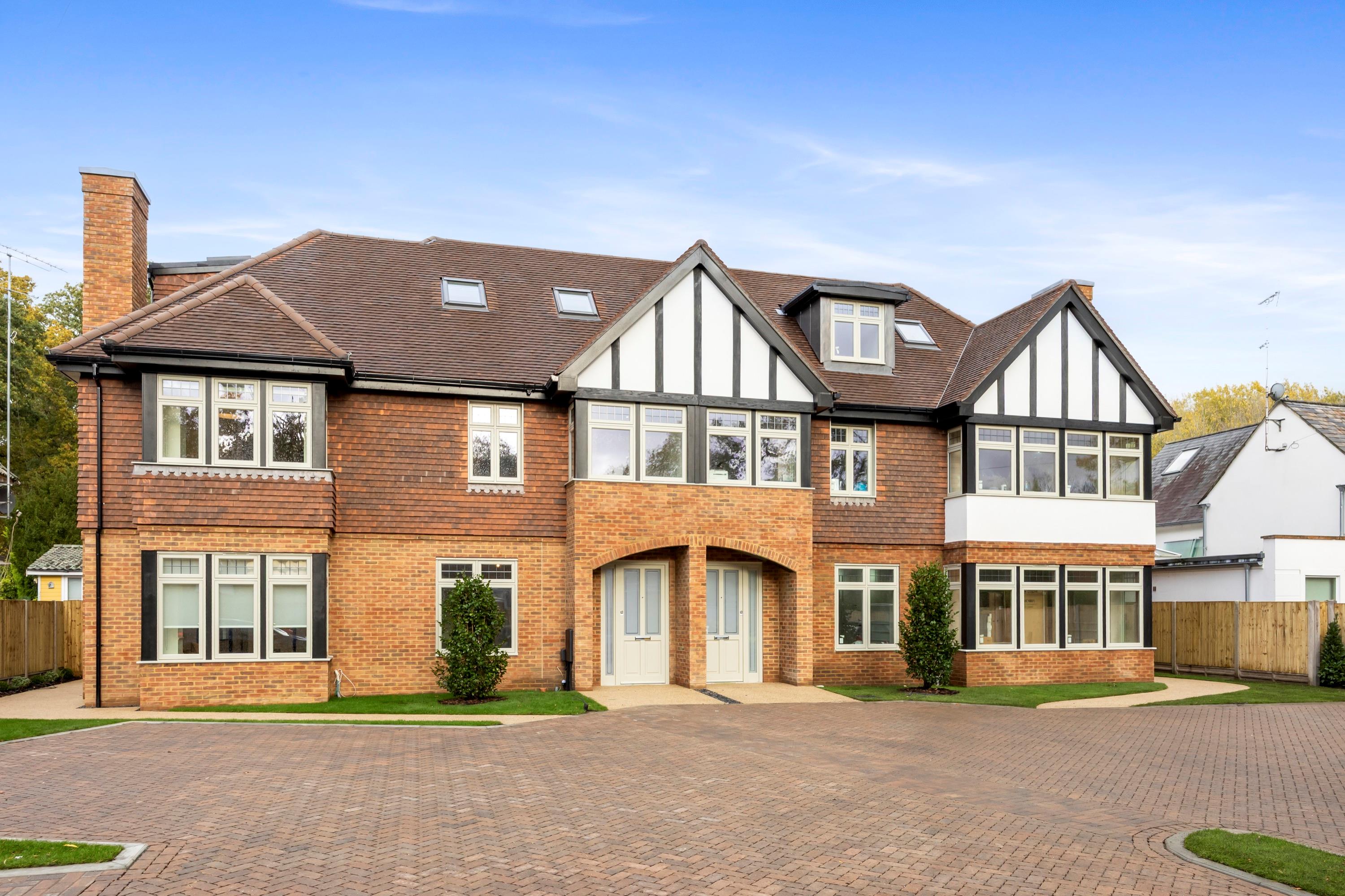 Ronmar, Leatherhead Road, Oxshott, KT22