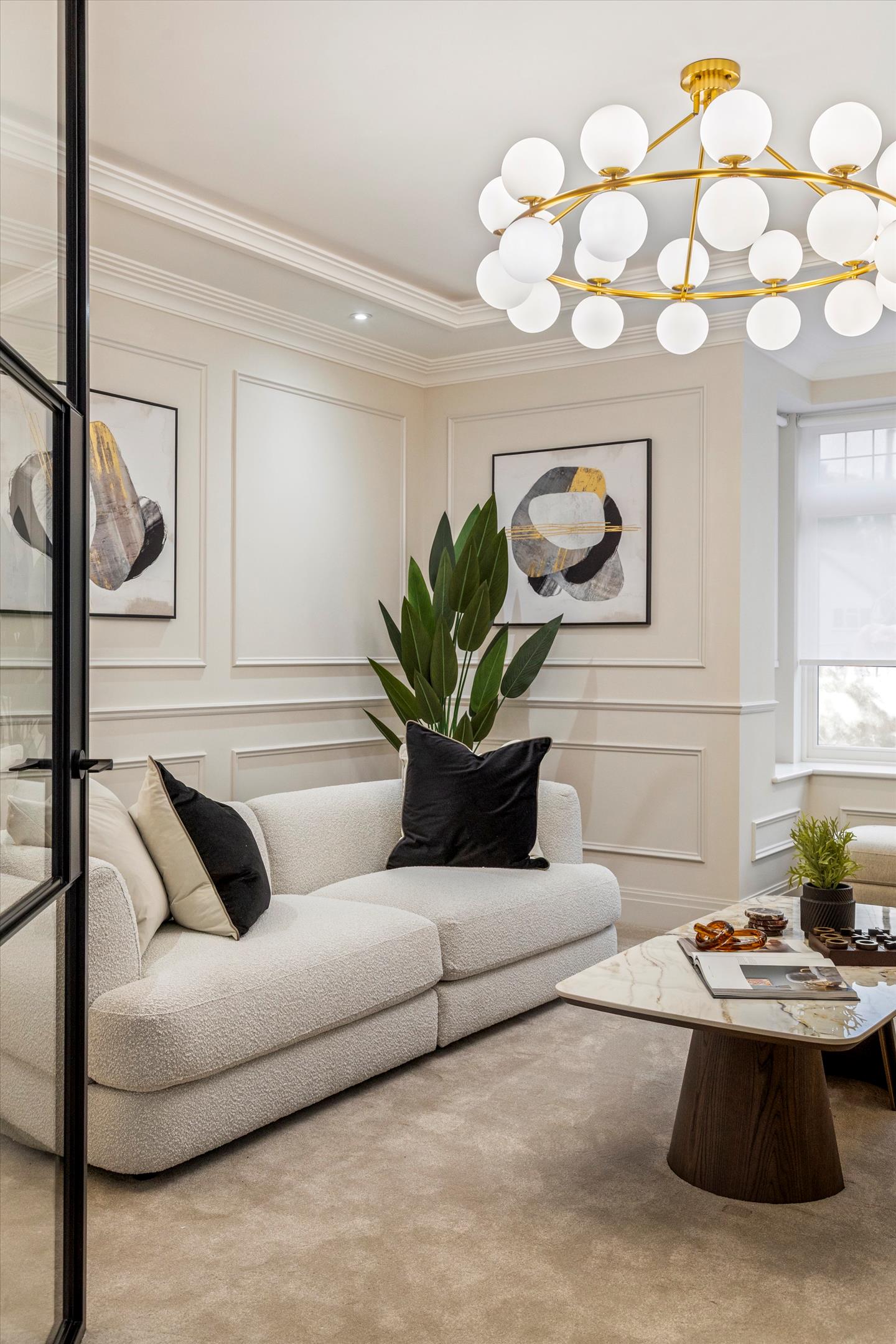 Ronmar, Leatherhead Road, Oxshott, KT22