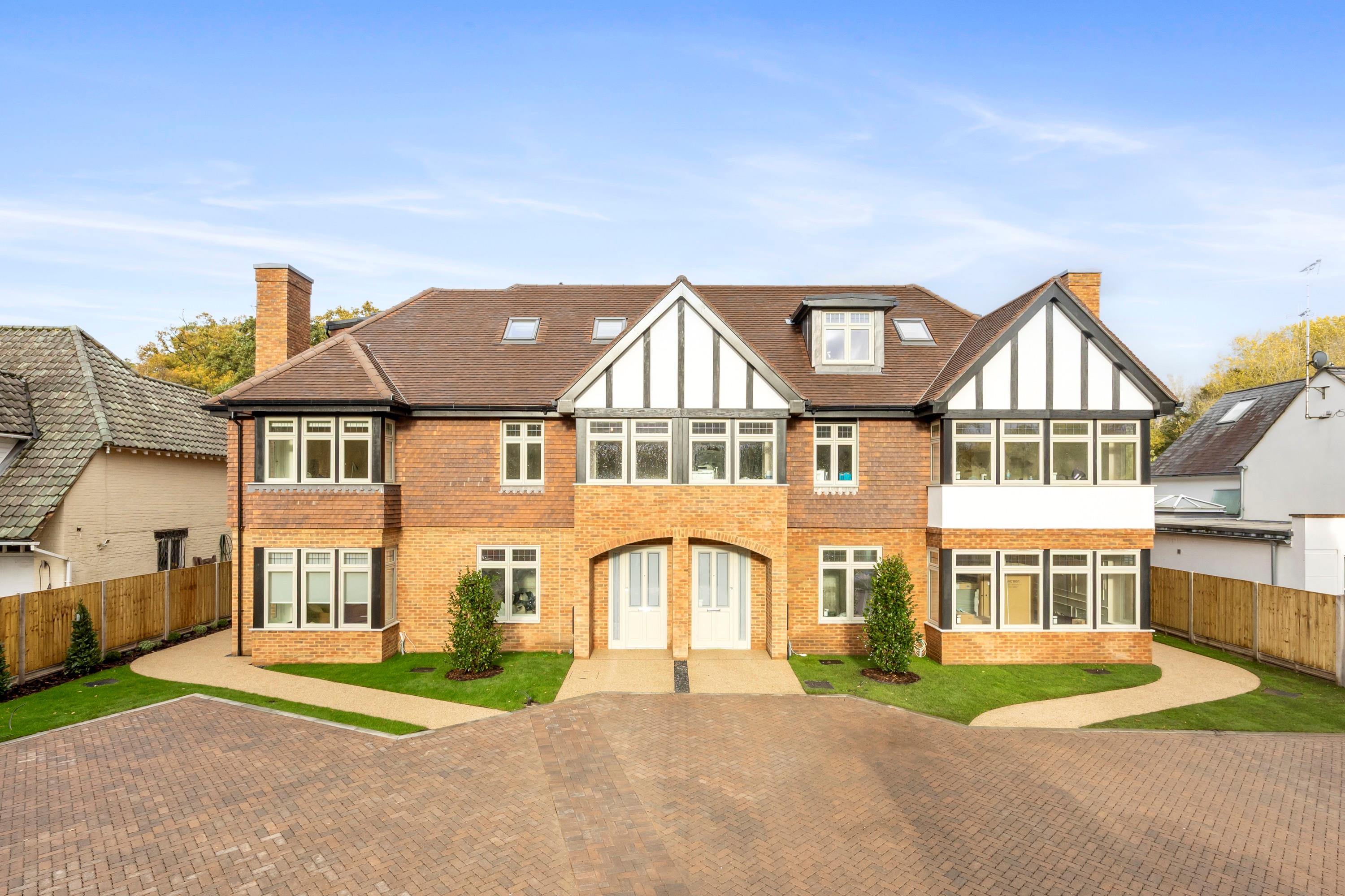 Ronmar, Leatherhead Road, Oxshott, KT22