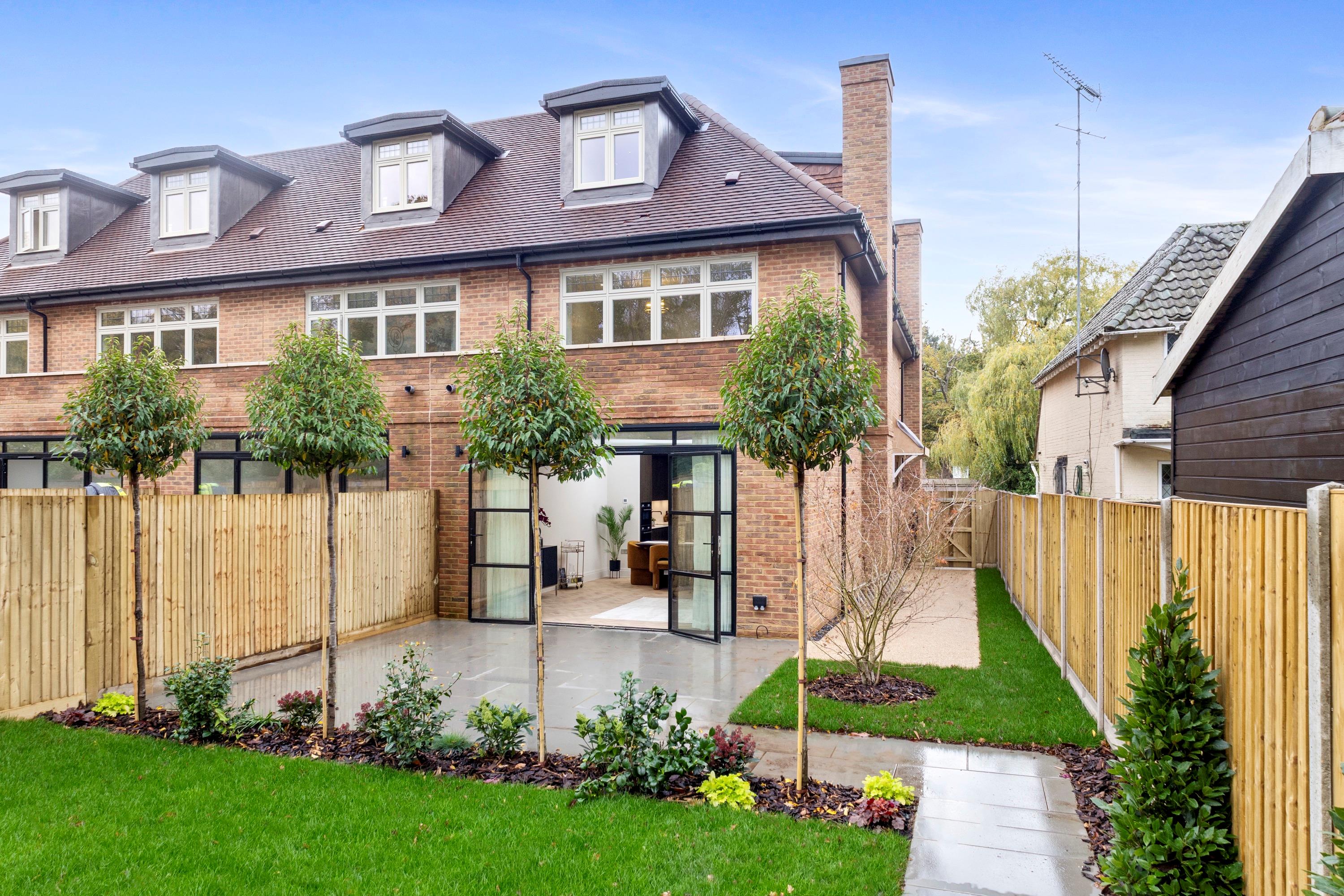 Ronmar, Leatherhead Road, Oxshott, KT22