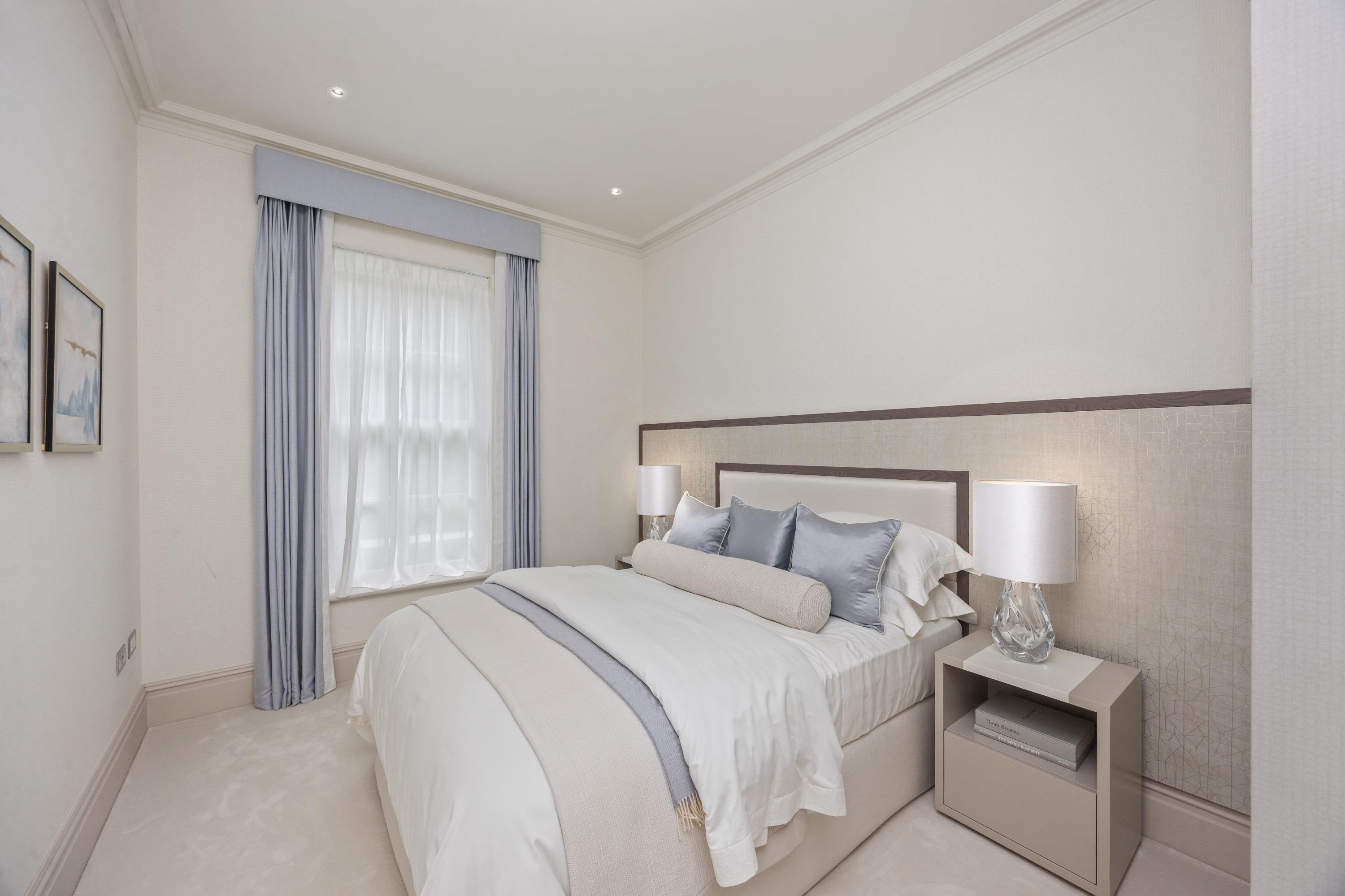 Cholbury Place, London Road, Ascot SL5.