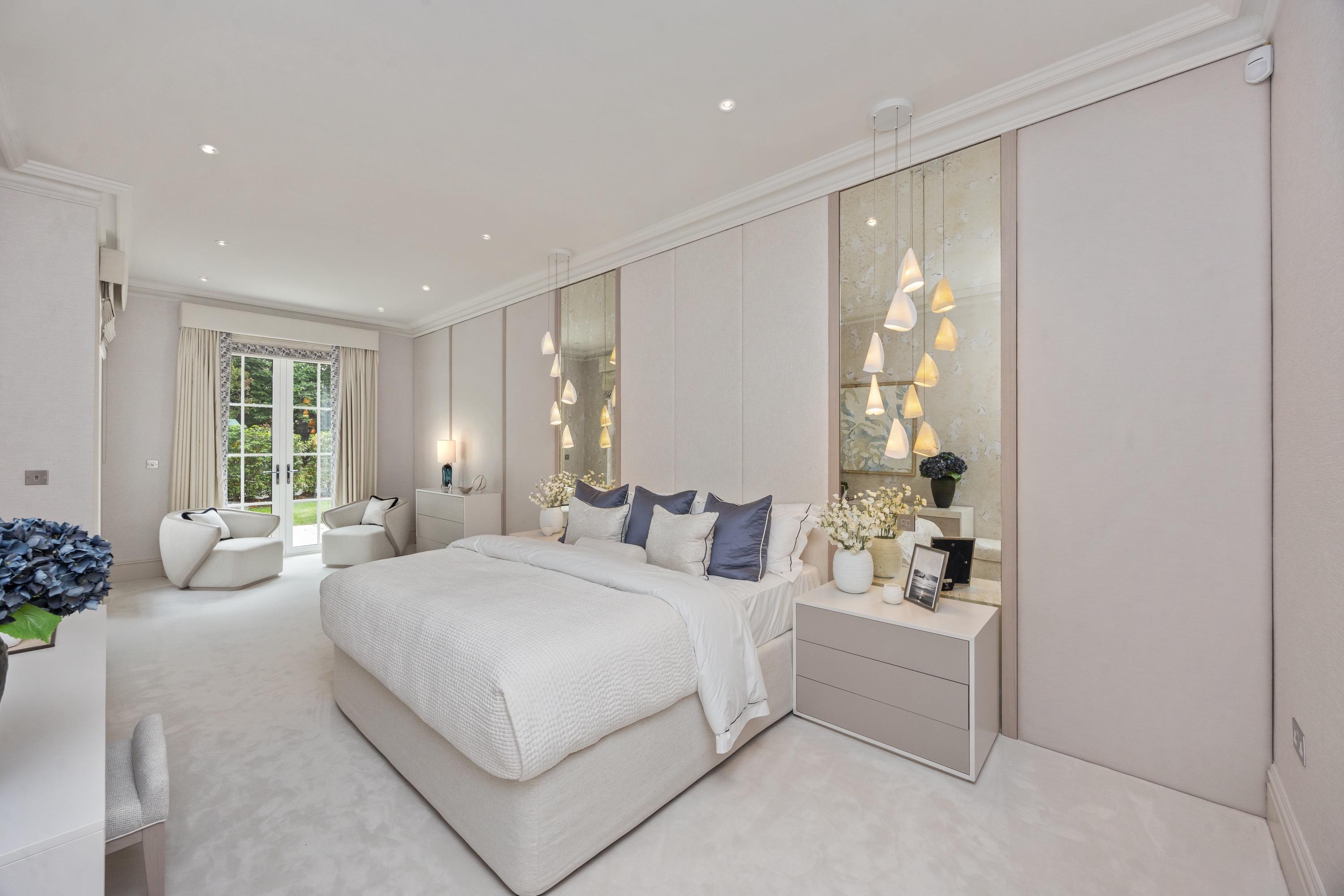 Cholbury Place, London Road, Ascot SL5.