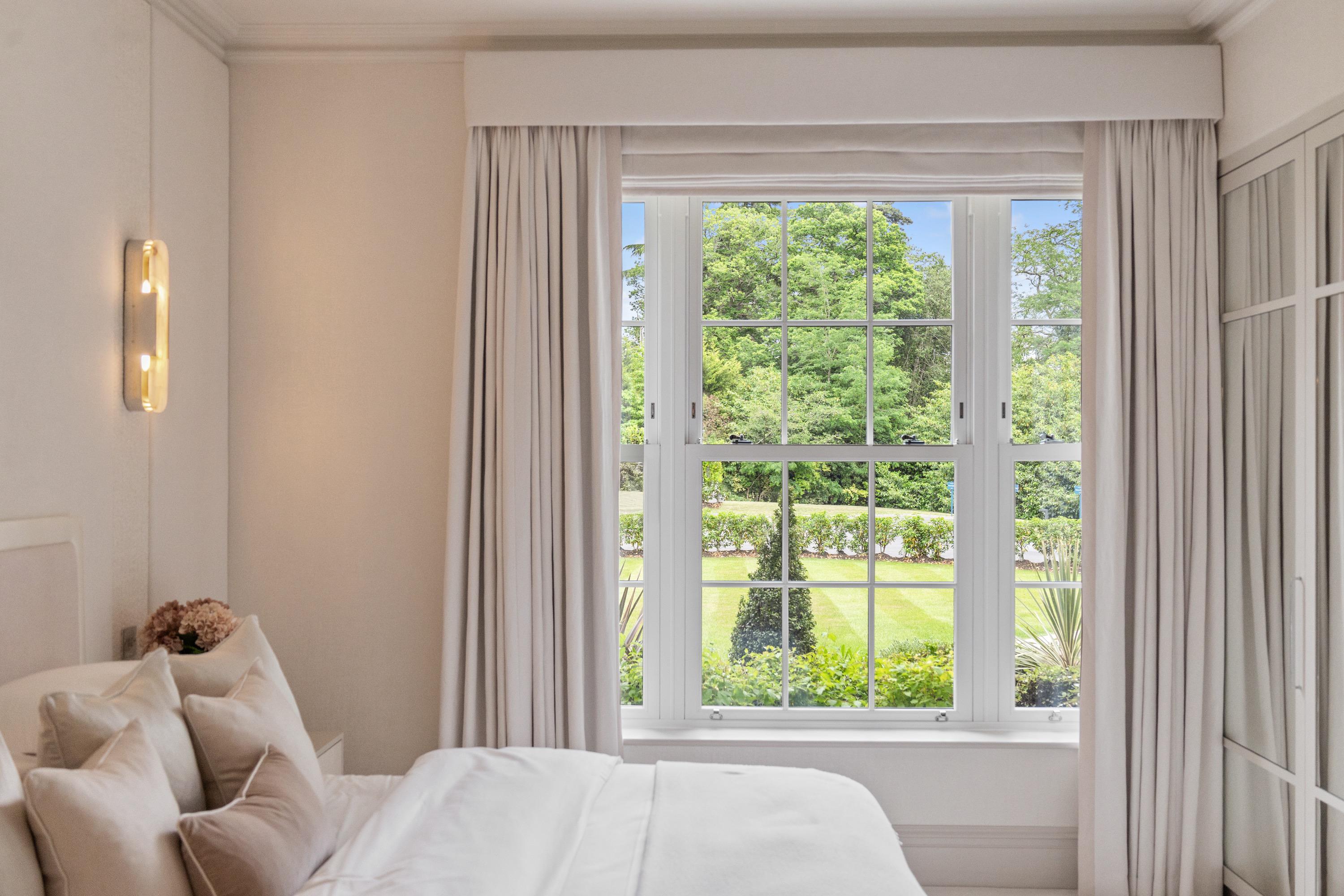 Cholbury Place, London Road, Ascot SL5.
