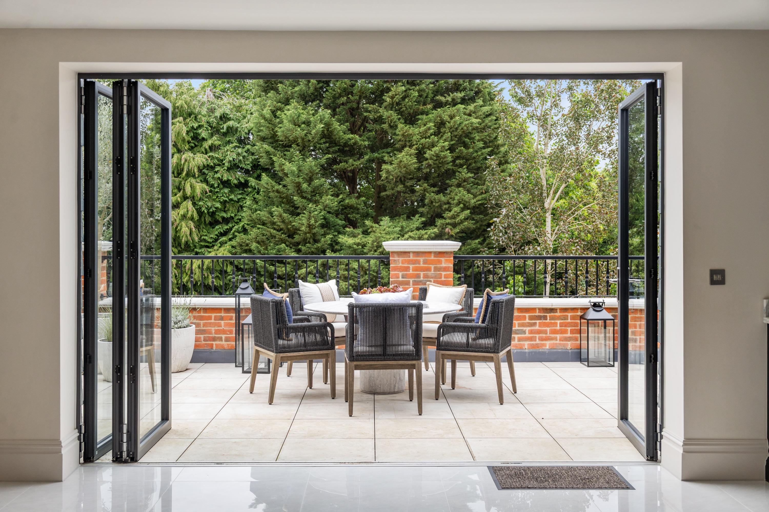 Cholbury Place, London Road, Ascot SL5.